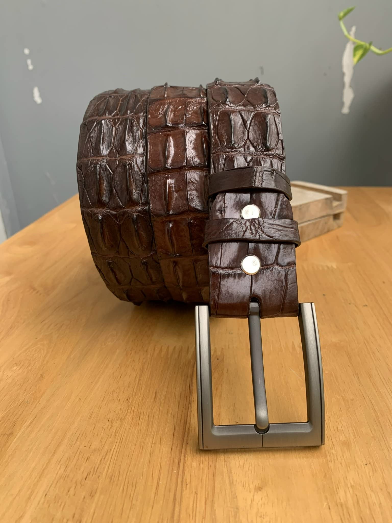 **Genuine Crocodile Hornback Leather Belt for Men - Real Alligator Skin with Buckle - Brown Dress Belt for Formal & Casual Wear**    **Use Case:** Perfect for business attire, weddings, or everyday fashion to elevate your style.