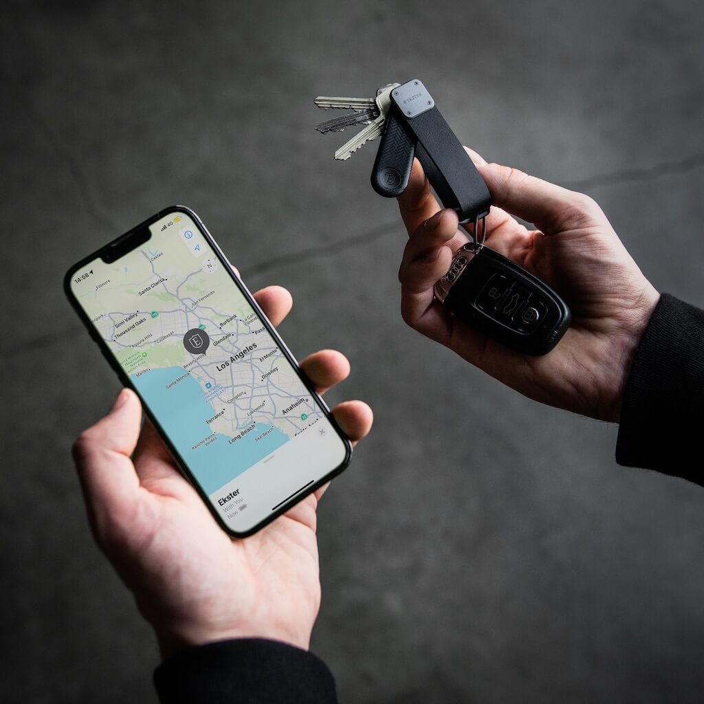 Best Bluetooth Key Tracker - Tile Mate & Apple AirTag Alternative | Find Lost Keys, Wallets & Bags | Waterproof & Long Battery Life | Perfect for Travel, Work & Daily Use