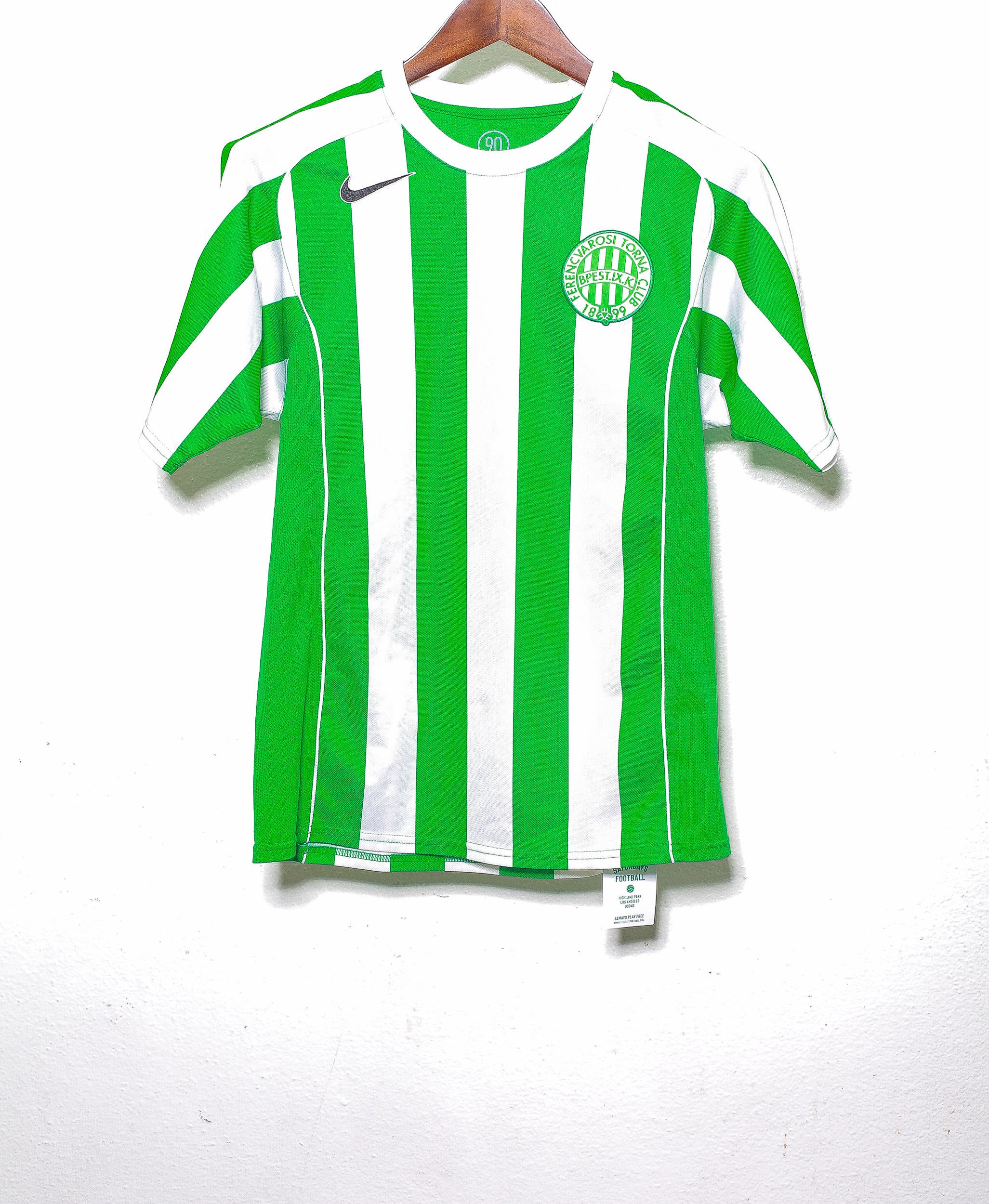 2005-2006 Ferencváros Home Soccer Jersey Size S - Vintage Football Shirt for Fans & Collectors - Perfect for Match Days, Sports Events & Retro Fashion