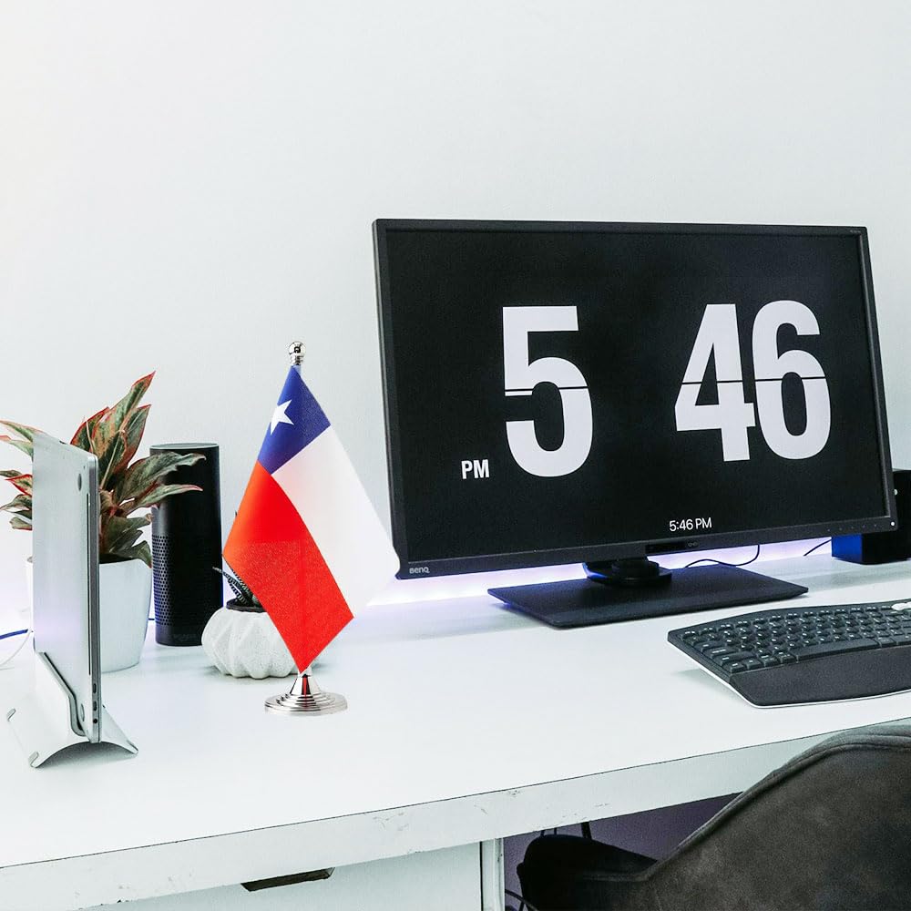 Chilean Flag - Small Mini Chilean Table Desk Flags for Decorations, Parties, and National Pride Displays