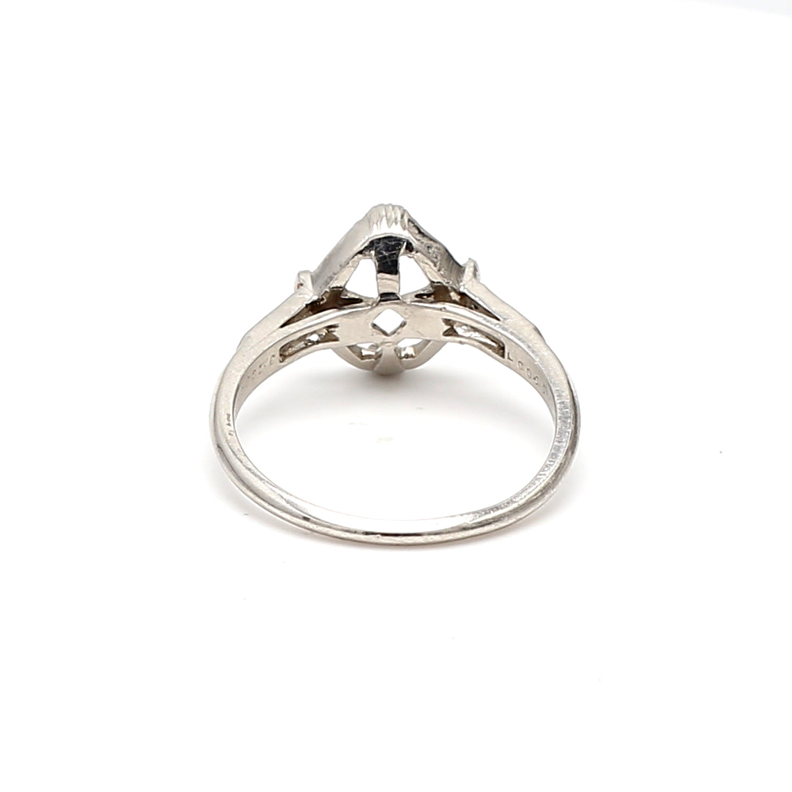 JE Caldwell 0.24 Carat Baguette Cut F Color VS1 Clarity Platinum Semi Mount Diamond Ring - Perfect for Engagement, Wedding Bands & Anniversary Gifts