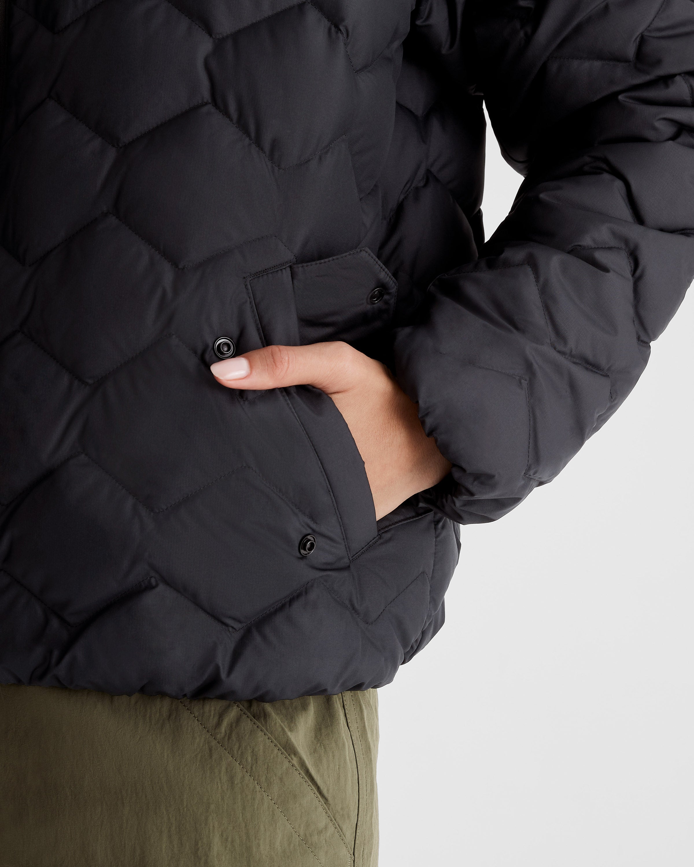Women's Any Time Down Short Jacket - Lightweight Warm Winter Coat, Black Stingray Color | Perfect for Outdoor Activities, Travel & Casual Wear