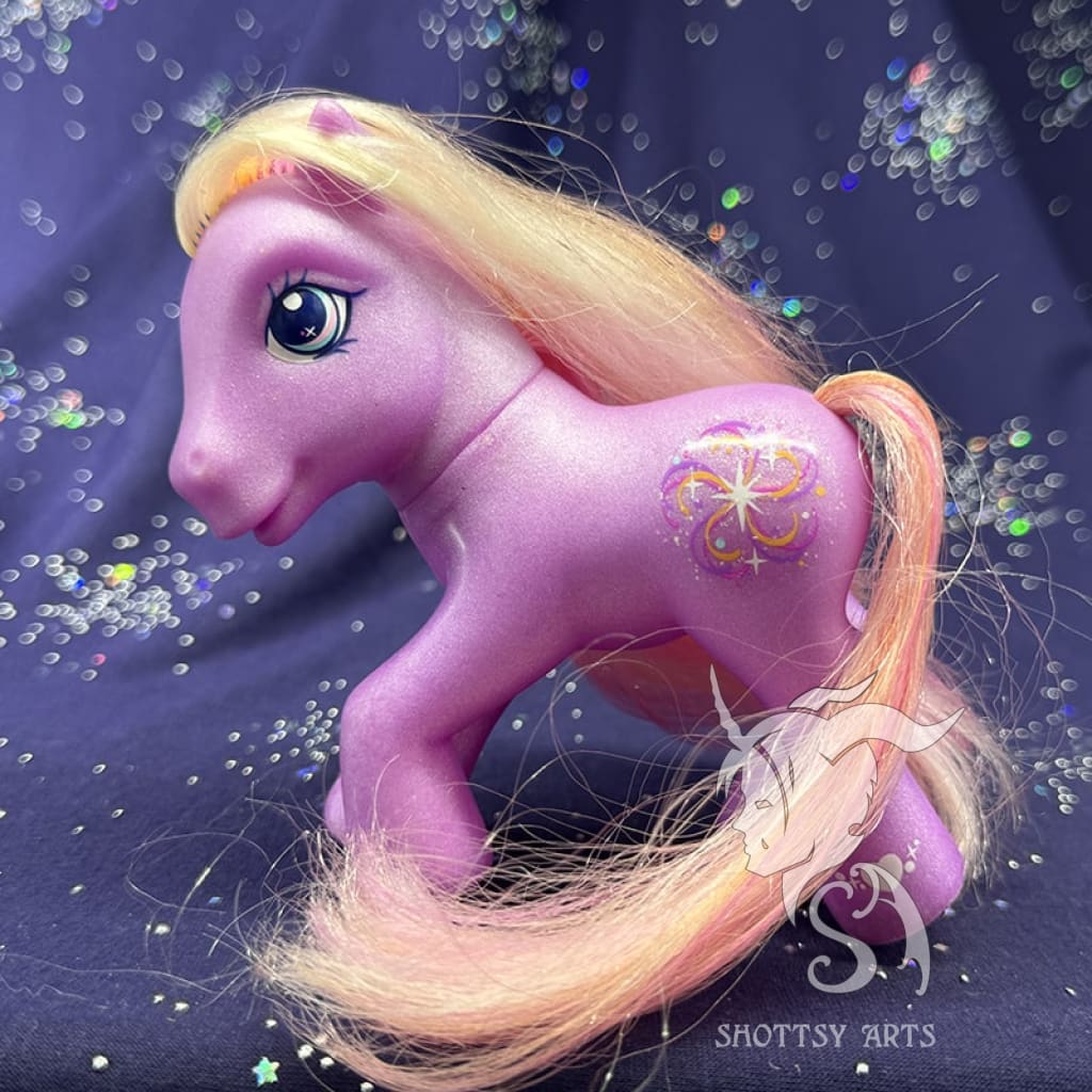 Twinkle Twirl 1 - Sparkling LED Light Up Spinning Toy for Kids | Fun Party Favors, Birthday Gifts & Outdoor Play | Perfect for Nighttime Entertainment, Dance Parties & Festive Celebrations
