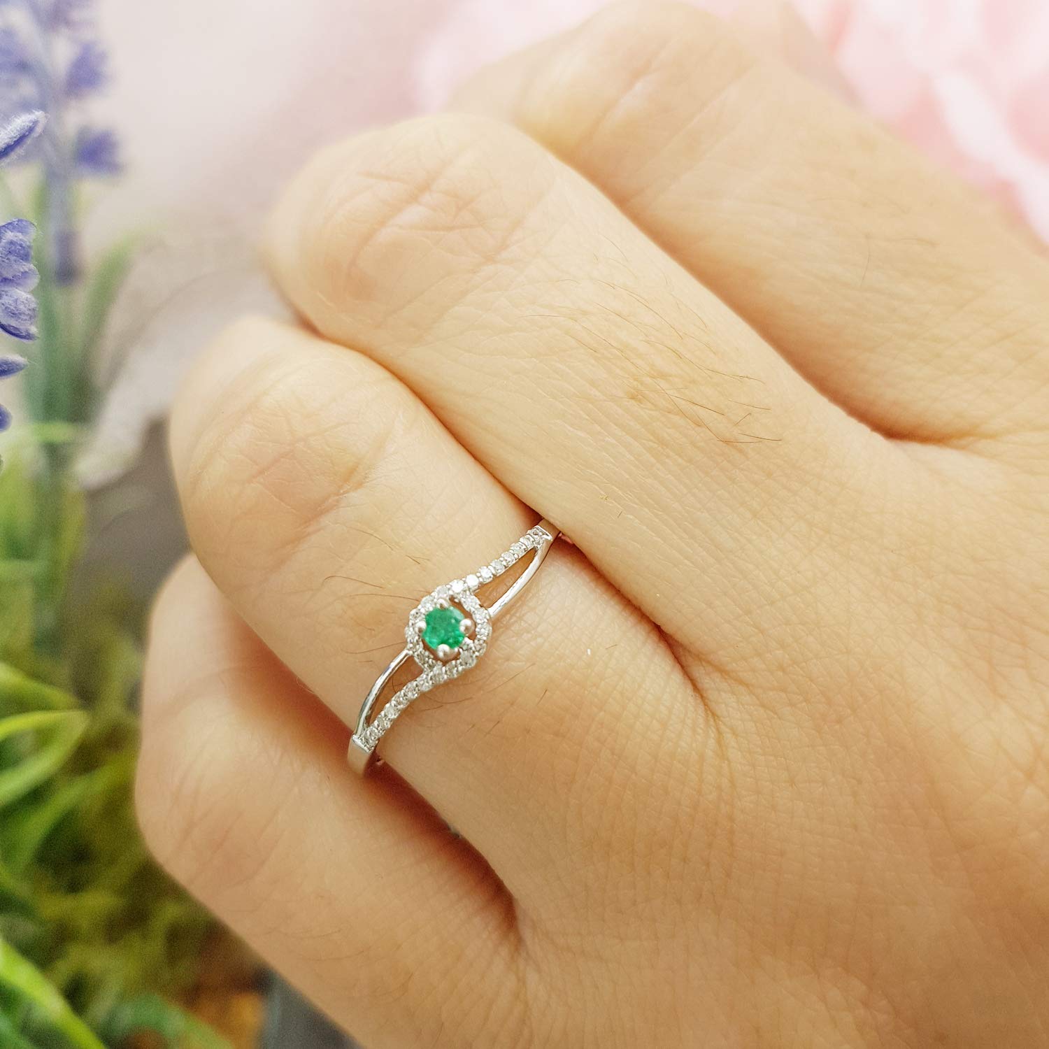 Dazzlingrock 14K Solid White Gold Round Cut Emerald & Diamond Women's Engagement Ring – Perfect for Bridal, Promise, and Wedding Bands
