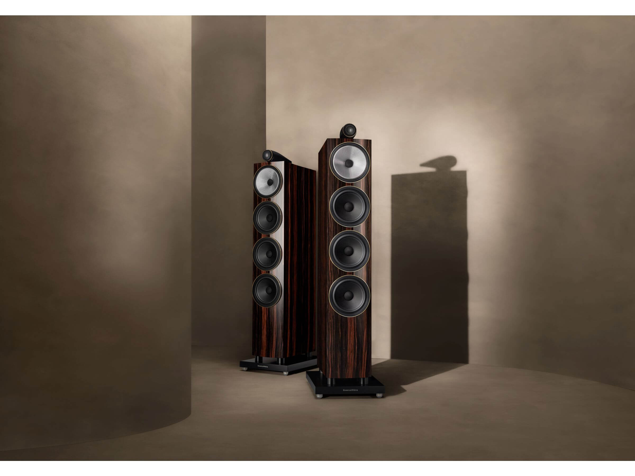 Bowers & Wilkins 702 S3 Signature Floorstanding Speakers (Pair) - Premium HiFi Audio System for Home Theater & Music Listening