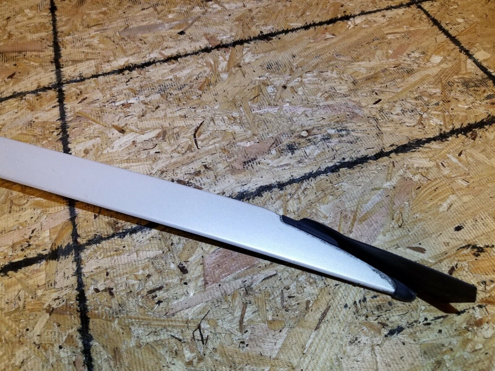 2005-2009 Cadillac SRX Left Driver Side Windshield Pillar Trim Molding - OEM Replacement Part for A-Pillar Cover - Perfect for Vehicle Restoration & Interior Repair