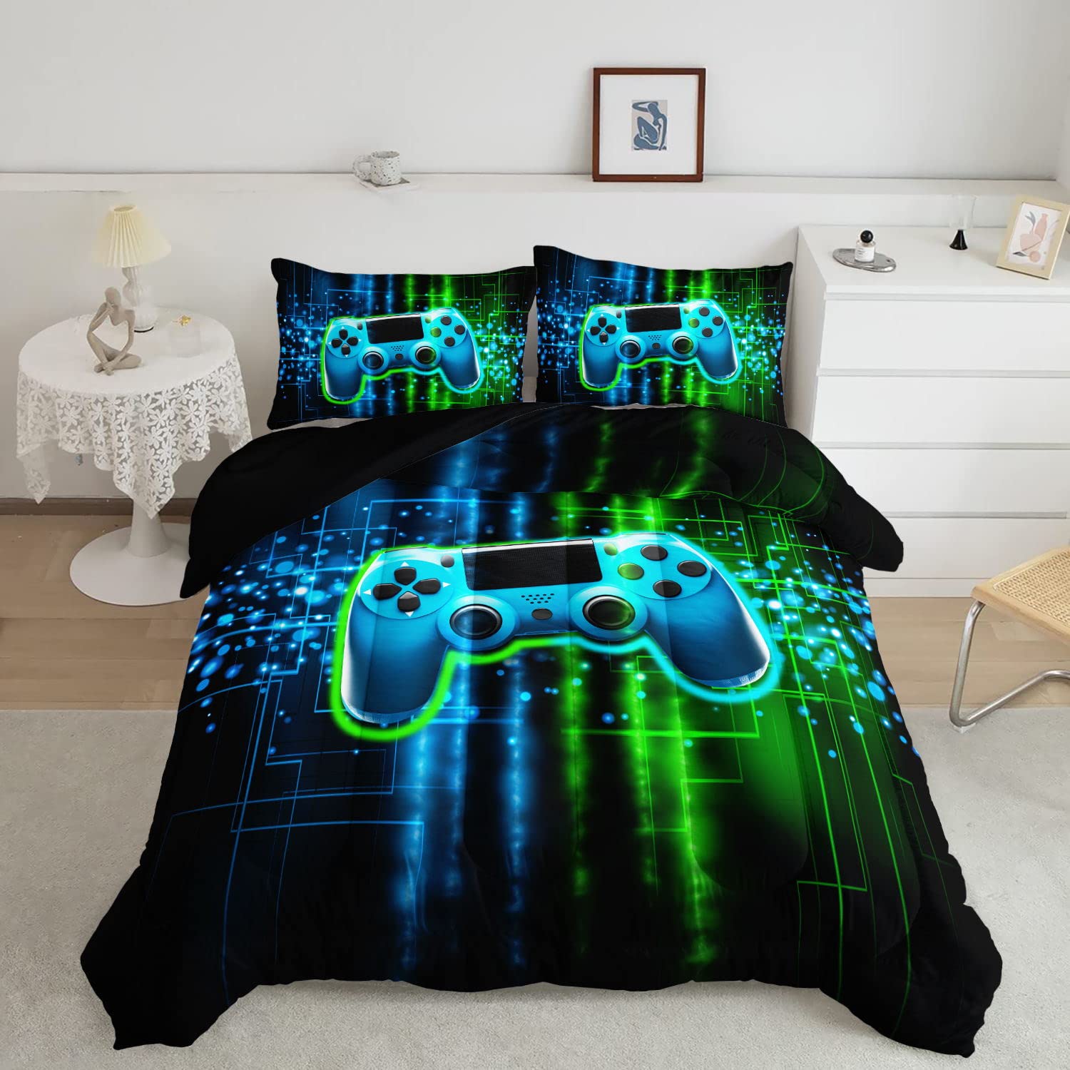 Modern Gamer Comforter Set - Green & Black Gamepad Printed Bedding for Kids, Teens & Adults | Includes 1 Twin Comforter & 2 Pillowcases | Perfect for Gaming Rooms, Sleepovers & Esports Themed Decor