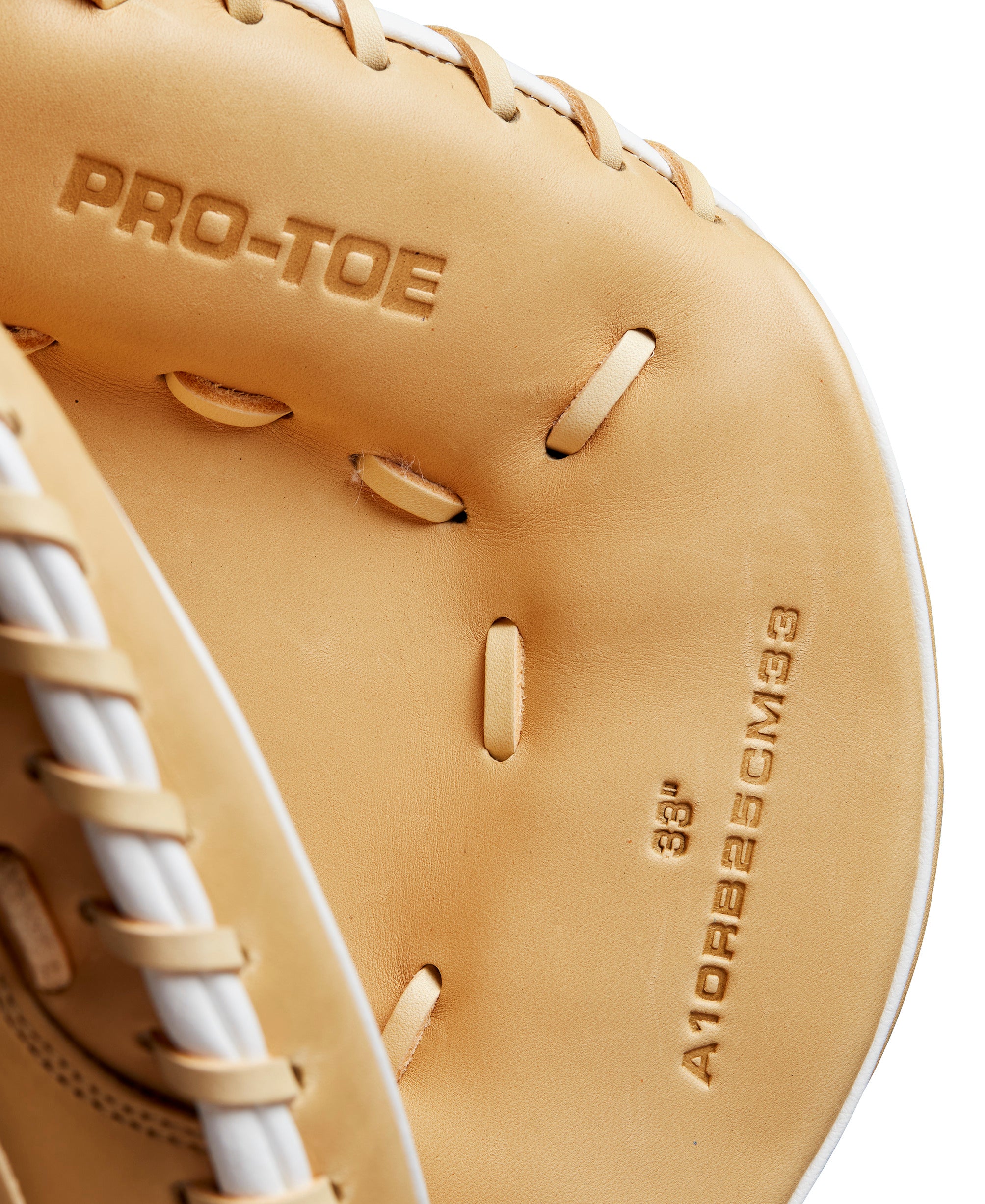 Wilson A1000 CM33 Professional Catcher's Baseball Mitt - 33