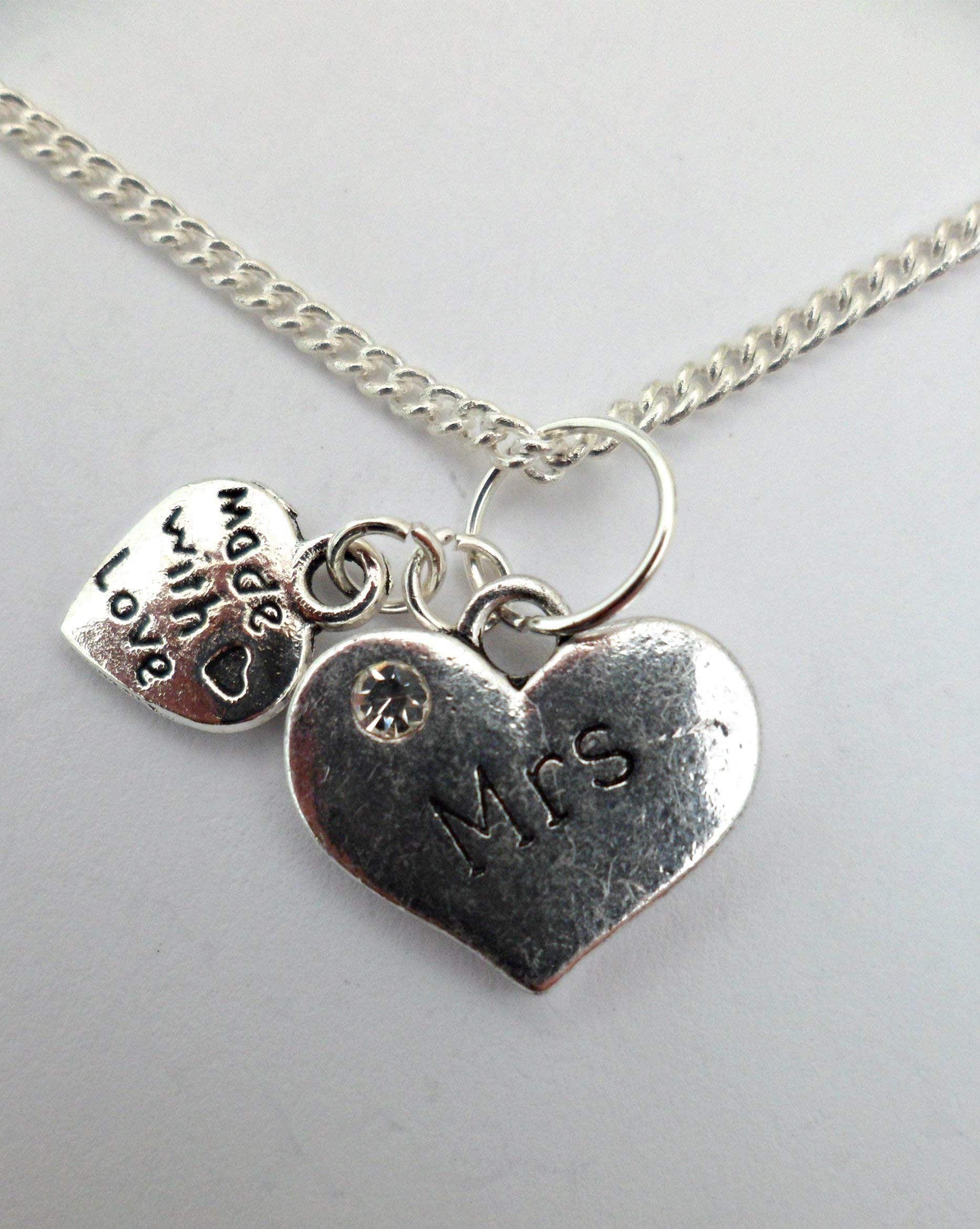 Elegant Silver Plated Heart Charm Pendant Necklace for Women - Perfect Gift for Valentine's Day, Anniversary & Romantic Occasions