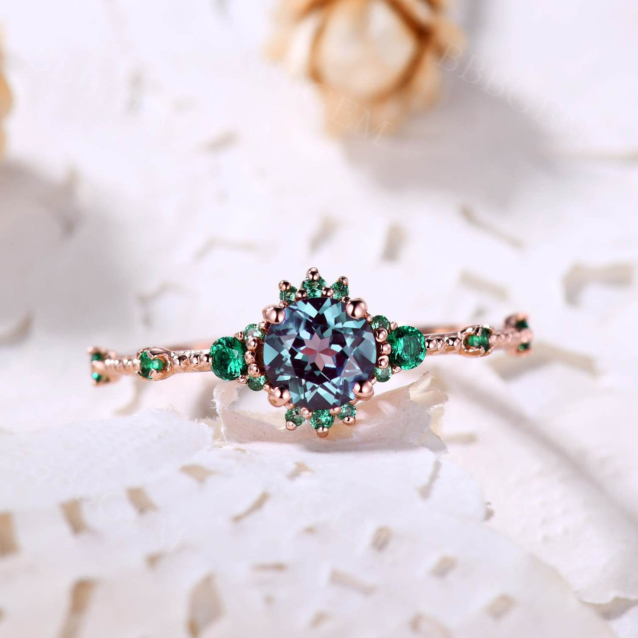 5mm Dainty Round Cut Alexandrite Engagement Ring - Emerald Wedding Band for Women | Vintage Style Promise Ring, Anniversary Gift for Her | Perfect for Proposals, Weddings & Special Occasions