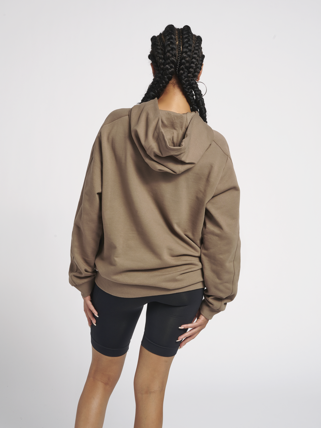 Hummel HMLDENNIS Hoodie for Men - Soft Cotton Pullover Sweatshirt with Kangaroo Pocket | Walnut Brown | Casual Streetwear & Loungewear | Perfect for Gym, Travel, and Everyday Wear