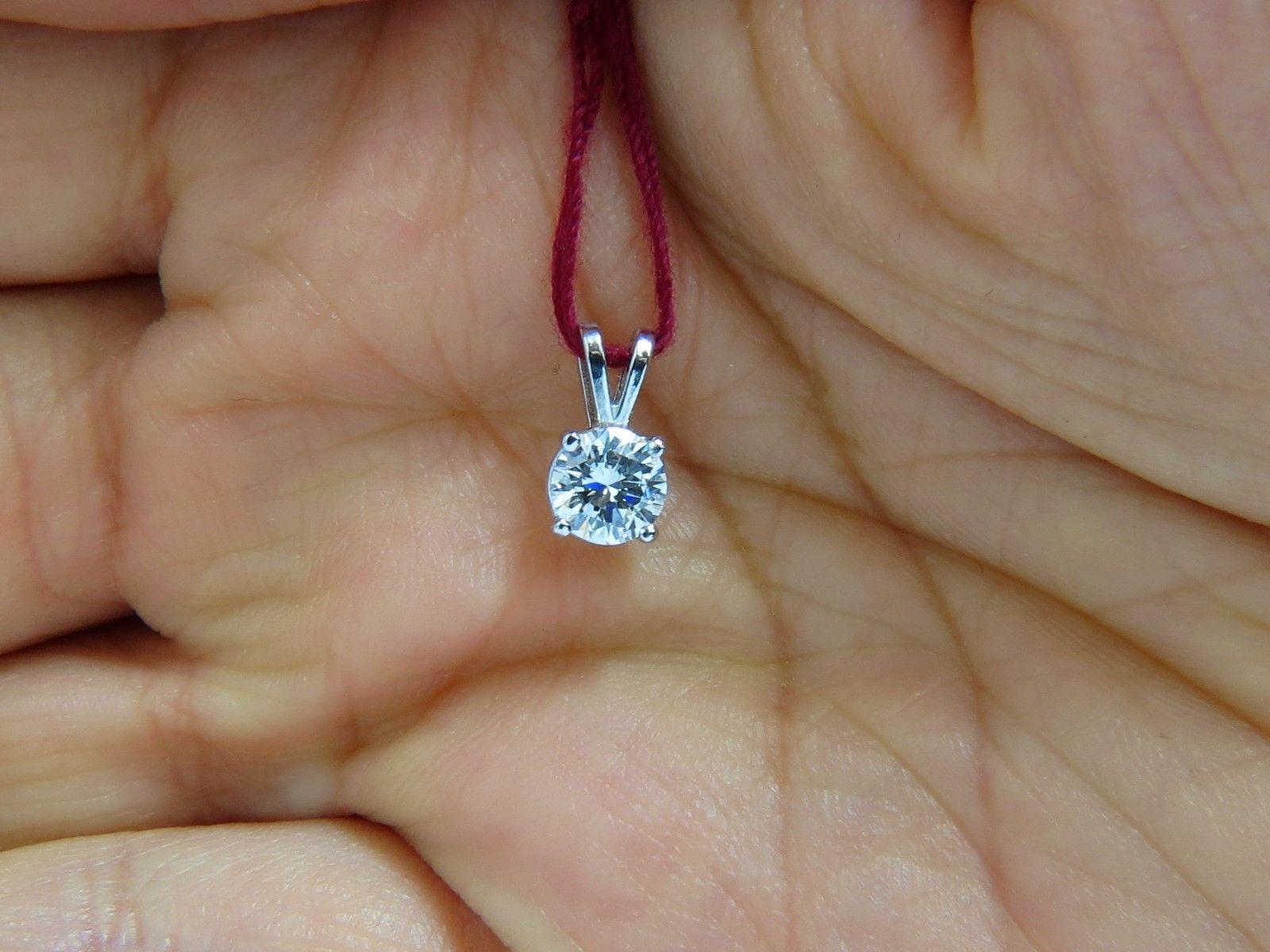 0.70CT GIA Certified E/VS1 Solitaire Diamond Pendant in 14K White Gold - Elegant Necklace for Weddings, Anniversaries & Special Occasions