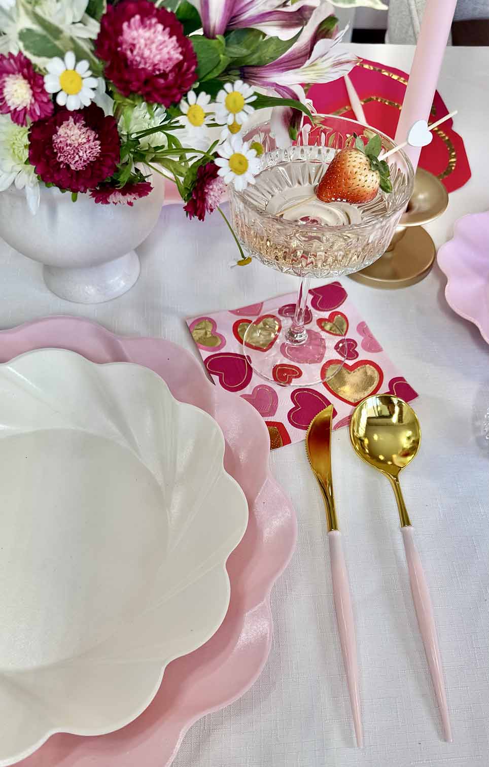 Elegant Forever Blushing Table Setting - Premium Dinnerware Set for Weddings, Parties & Special Occasions - Perfect for Romantic Dinners & Holiday Celebrations