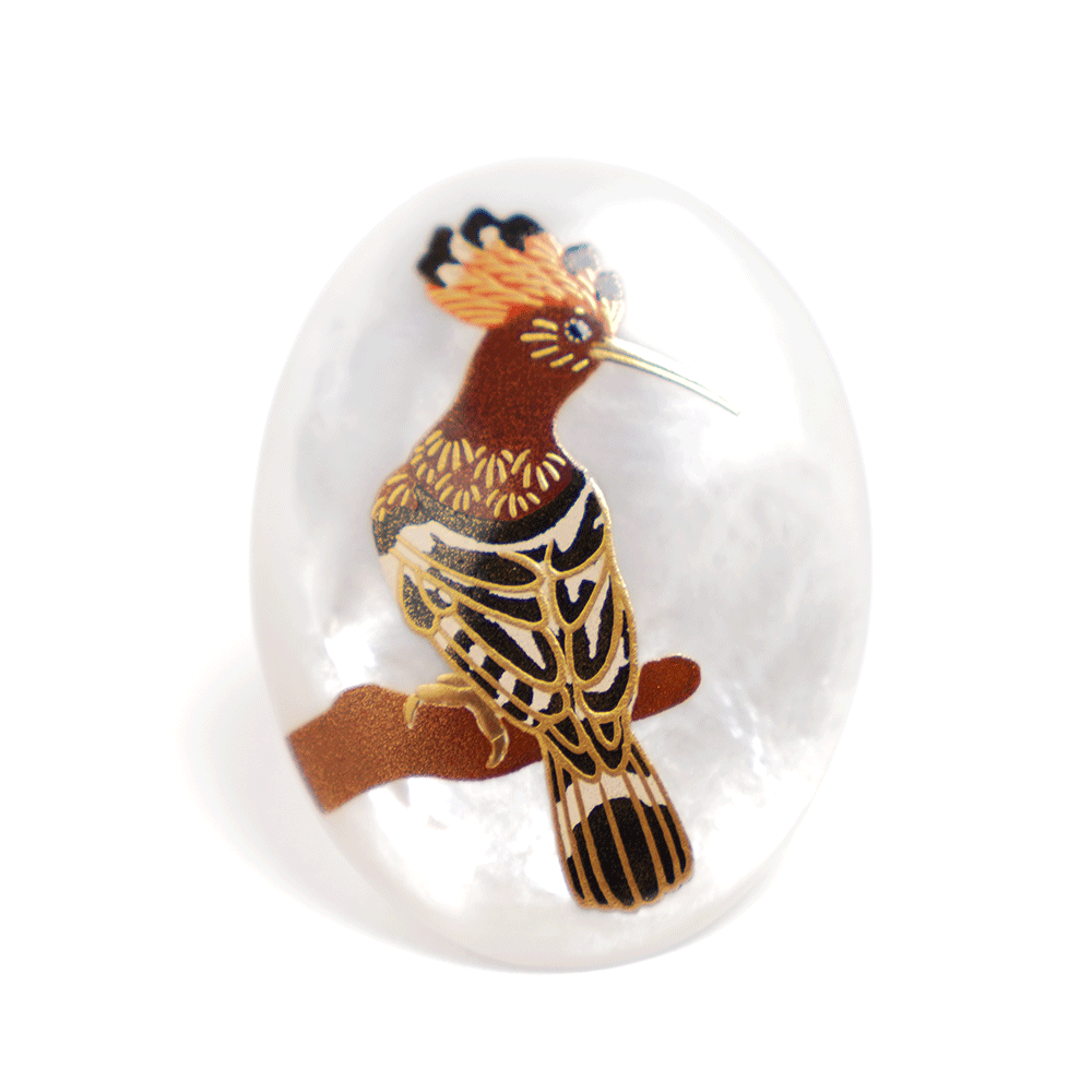 Exquisite Maki-e Urushi Lacquer Brooch with White South Sea Pearl Shell & Hoopoe Design | Traditional Japanese Lacquer Jewelry | Perfect for Formal Occasions, Gift Giving & Cultural Fashion Statements