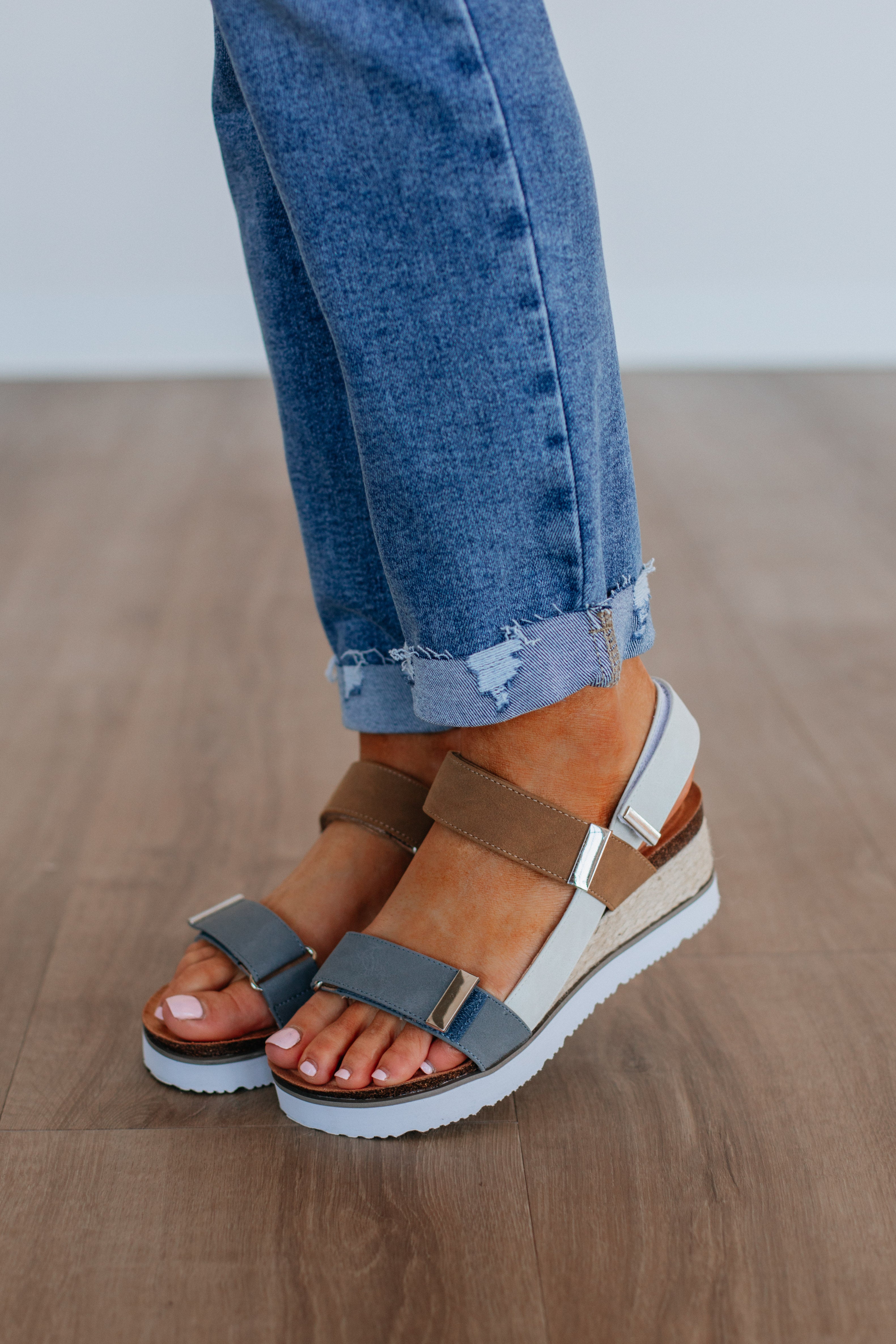 Effortless Approach Sandals - Storm Mix | Comfortable & Stylish Outdoor Walking Shoes for Women - Perfect for Beach, Travel & Casual Wear