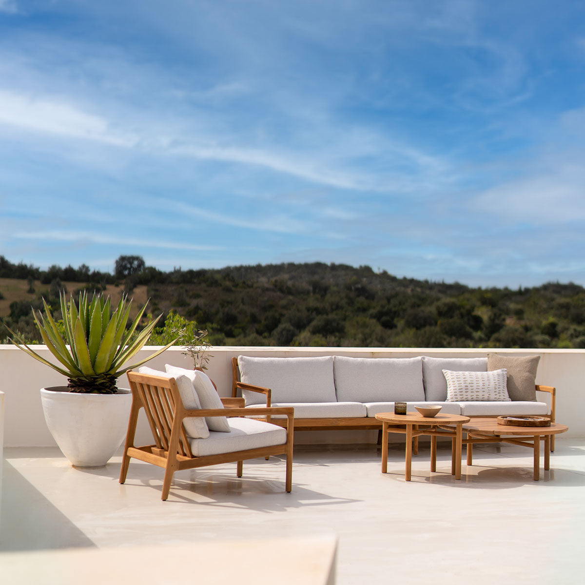 Premium Teak Outdoor Fabric Lounge Chair - Waterproof & UV Resistant - Off White Patio Furniture for Backyard, Poolside & Garden Relaxation