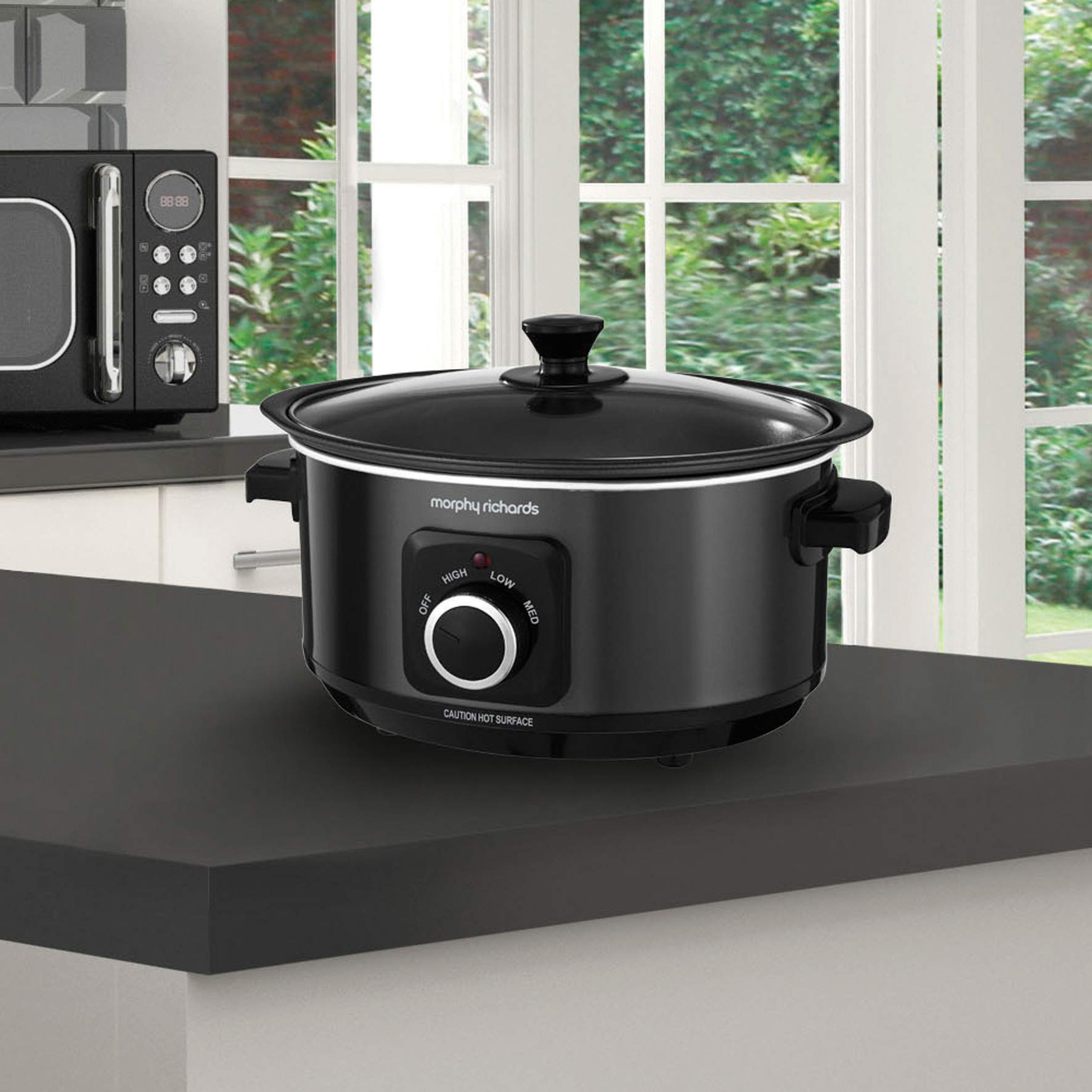 Morphy Richards 3.5L Sear & Stew Slow Cooker with Shatter-Resistant Aluminum Pot - 3 Heat Settings, Hob Safe, Easy to Clean, 163W, Black (Model 460012) - Perfect for Family Dinners, Meal Prep & Entertaining