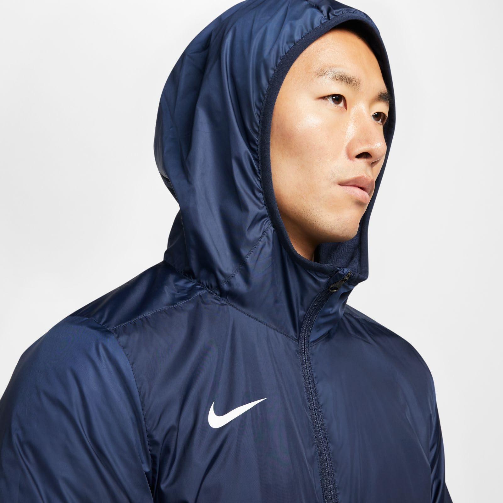Nike Team Park 20 Winter Jacket for Men - Waterproof Windproof Insulated Cold Weather Coat - Perfect for Skiing, Snowboarding & Outdoor Winter Activities