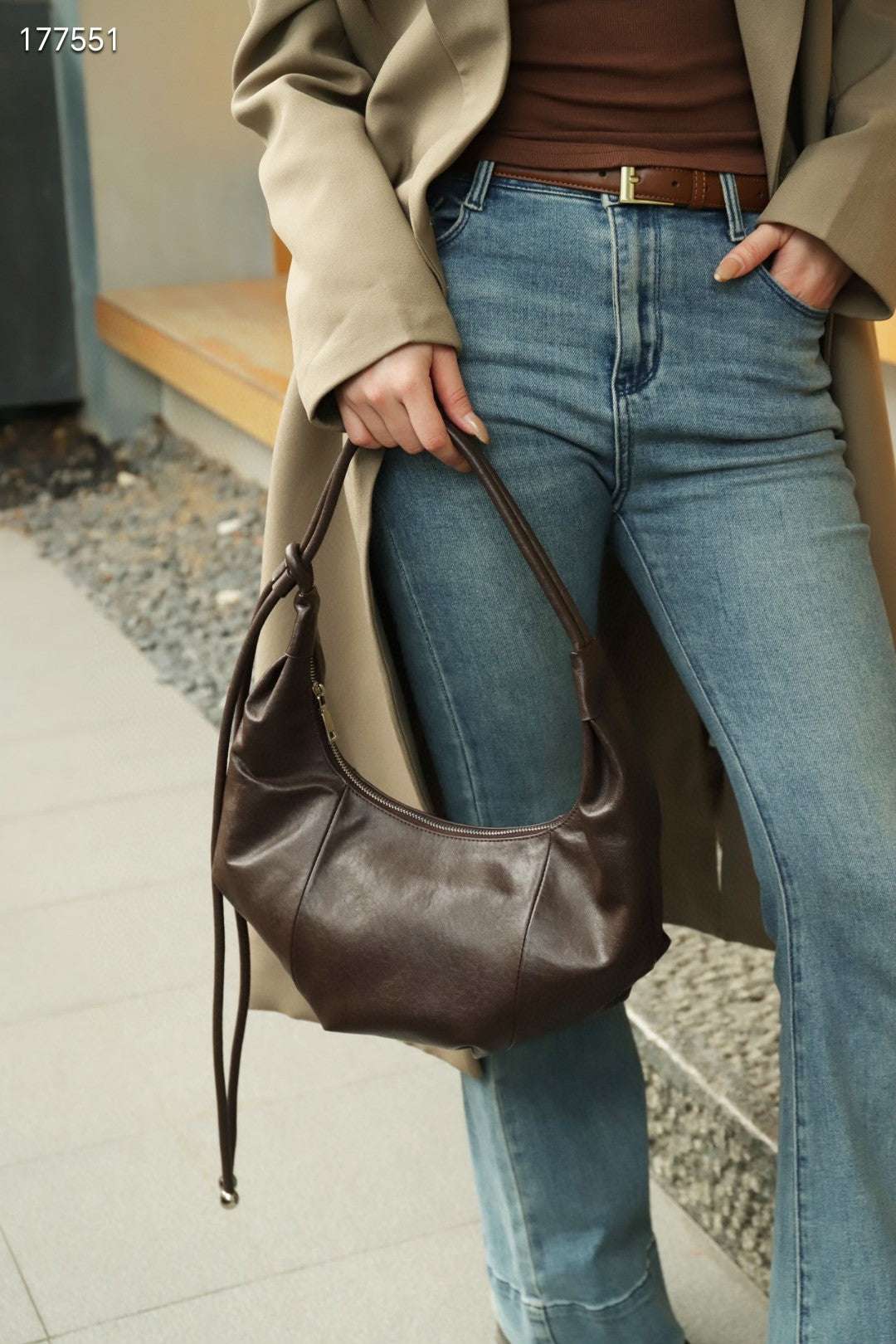 Stylish Crescent Shoulder Bag for Women - Fashionable Crossbody Purse with Adjustable Strap, Perfect for Daily Use, Travel, and Shopping