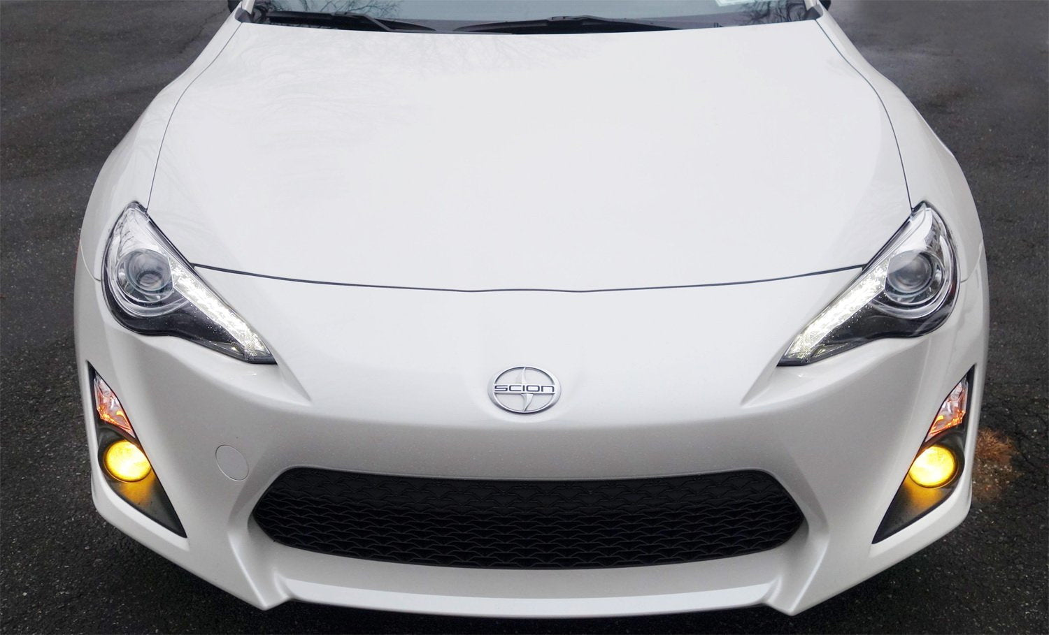 JDM Yellow Lens Fog Light Kit with Bezel Covers & Wiring Harness - Compatible with 2013-2016 Scion FR-S | Off-Road & Night Driving Enhancement