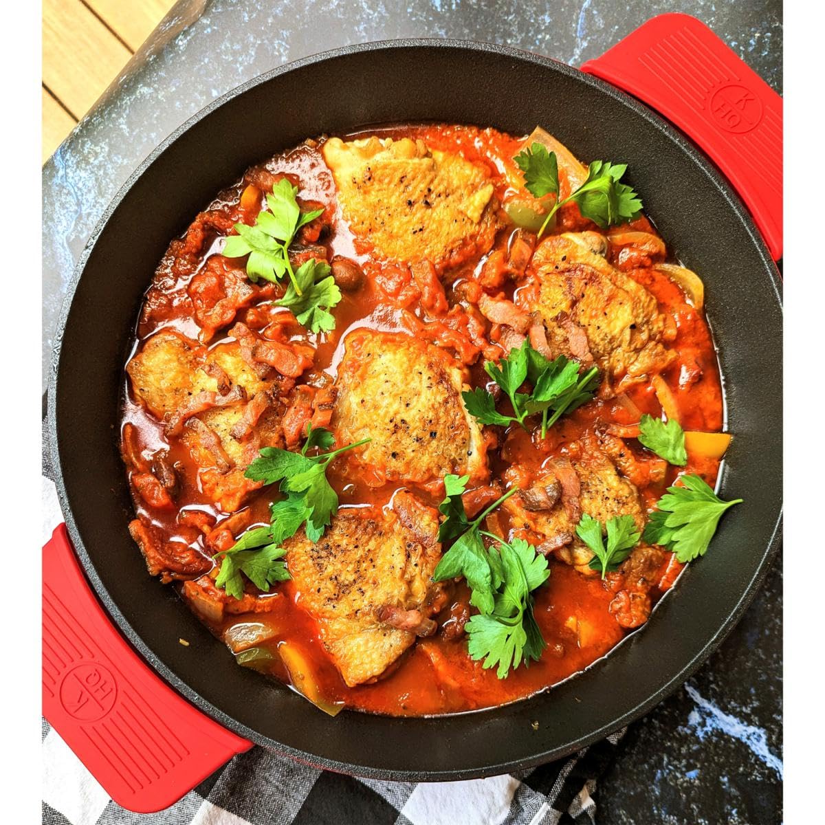Kitchen HQ 4.5-Quart Cast Iron Nonstick Braiser Pan with Lid - Oven Safe & Renewed - Perfect for Searing, Braising & Slow Cooking