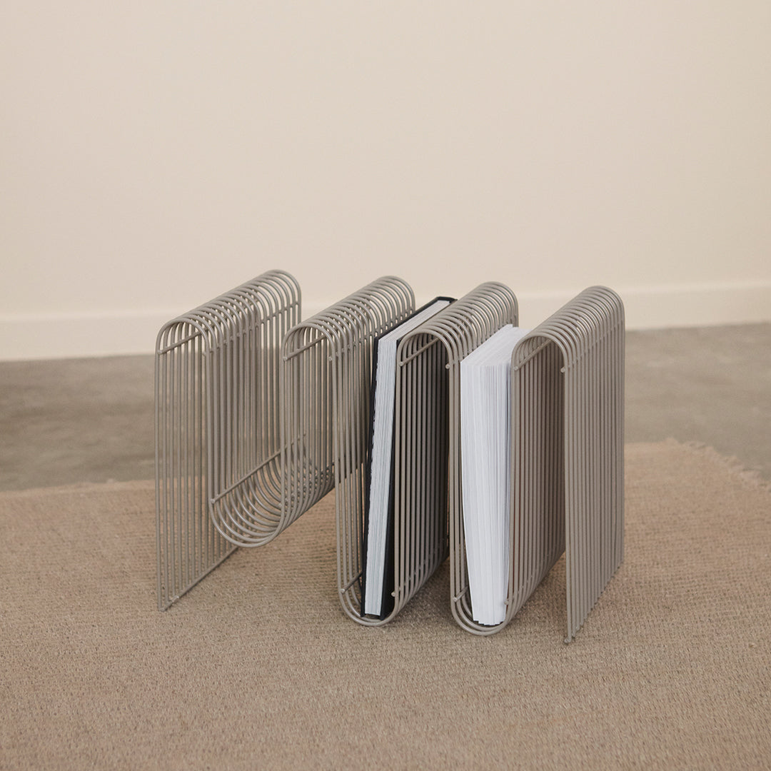 Curved Magazine Holder - Modern Wire Rack for Books & Newspapers - Perfect for Living Room, Office, or Bedroom Organization