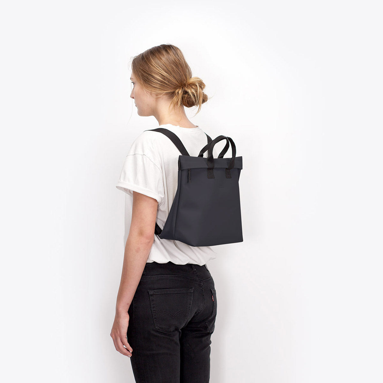 Ucon Acrobatics Eliza Bag 9L - Lightweight Durable Crossbody Bag for Travel, Gym & Everyday Use | Water-Resistant & Spacious Design