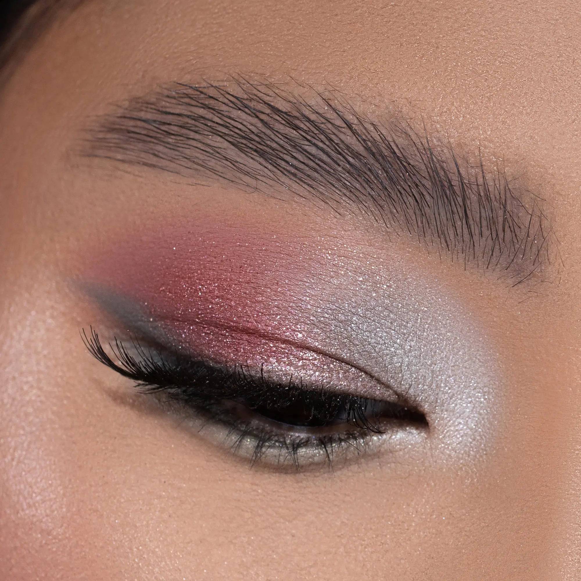 Vintage Glam Eyeshadow Palette - 12 Highly Pigmented Matte & Shimmer Shades for Smokey & Natural Looks - Perfect for Parties, Weddings & Everyday Makeup