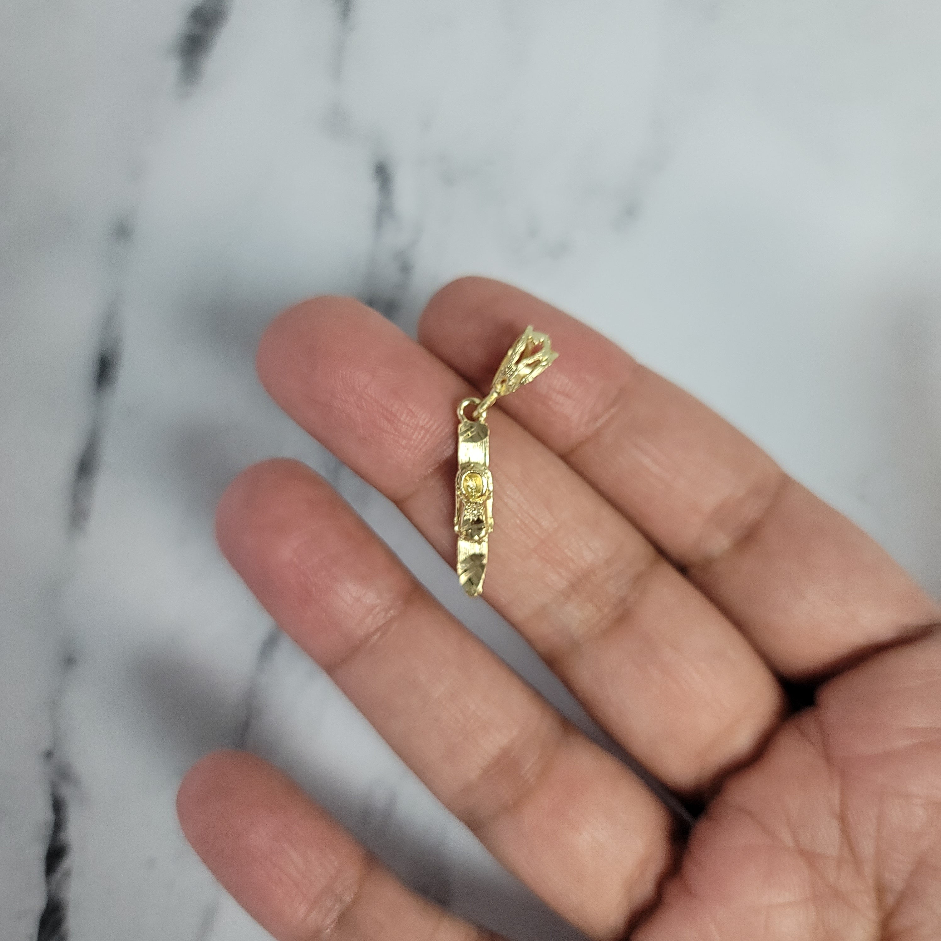 14K Yellow Gold Dainty Small Snowboard Charm with Diamond Cuts - Perfect for Jewelry Gifts, Snowboarding Enthusiasts & Winter Sports Lovers