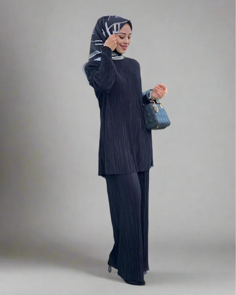 Modest Muslim 2-Piece Outfit - Flowy Pants & Matching Top for Women | Prayer Wear, Eid Outfit & Casual Hijab Fashion