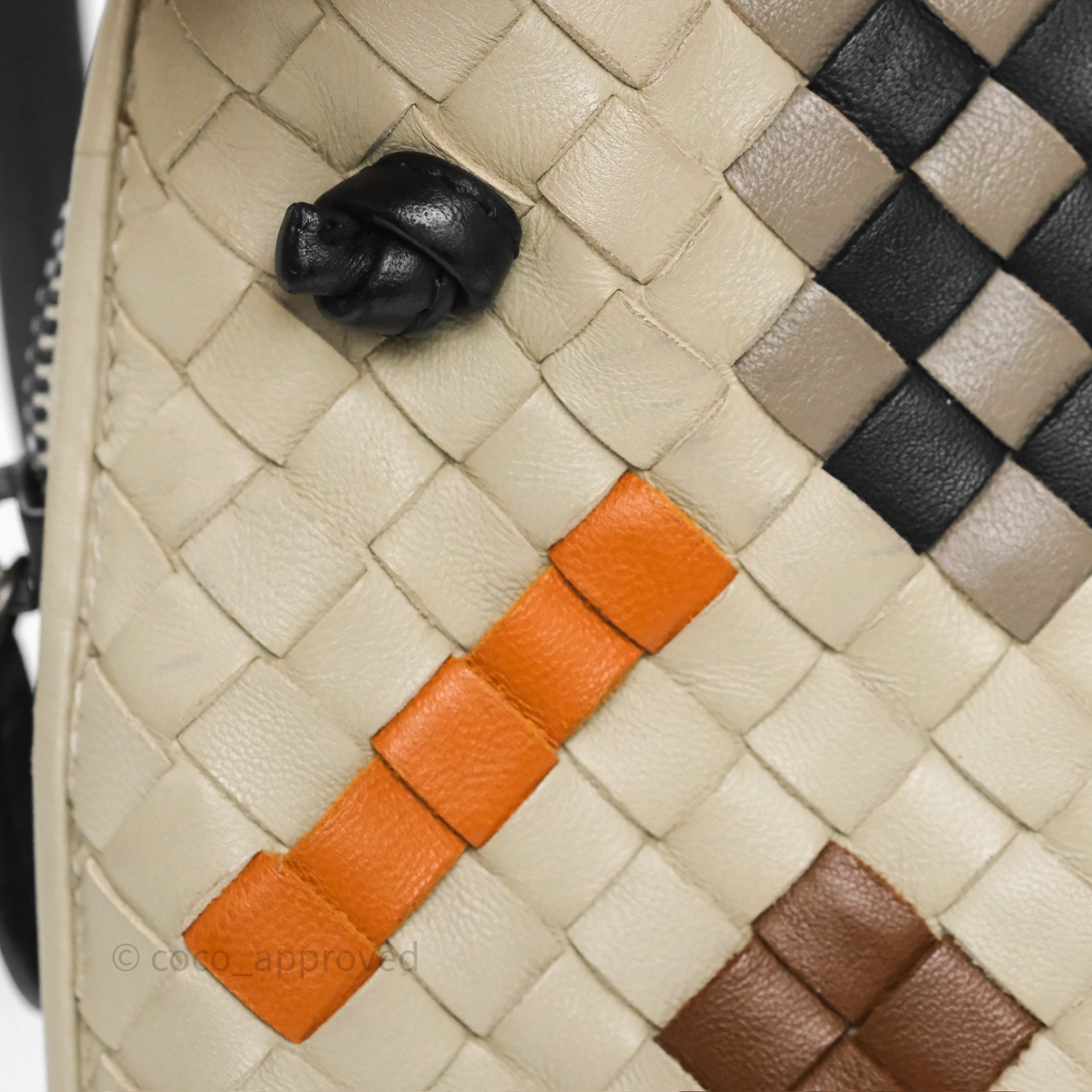Bottega Veneta Nodini Crossbody Bag in Cement Abstract Nappa Intrecciato Leather - Perfect for Everyday Use, Travel & Date Nights