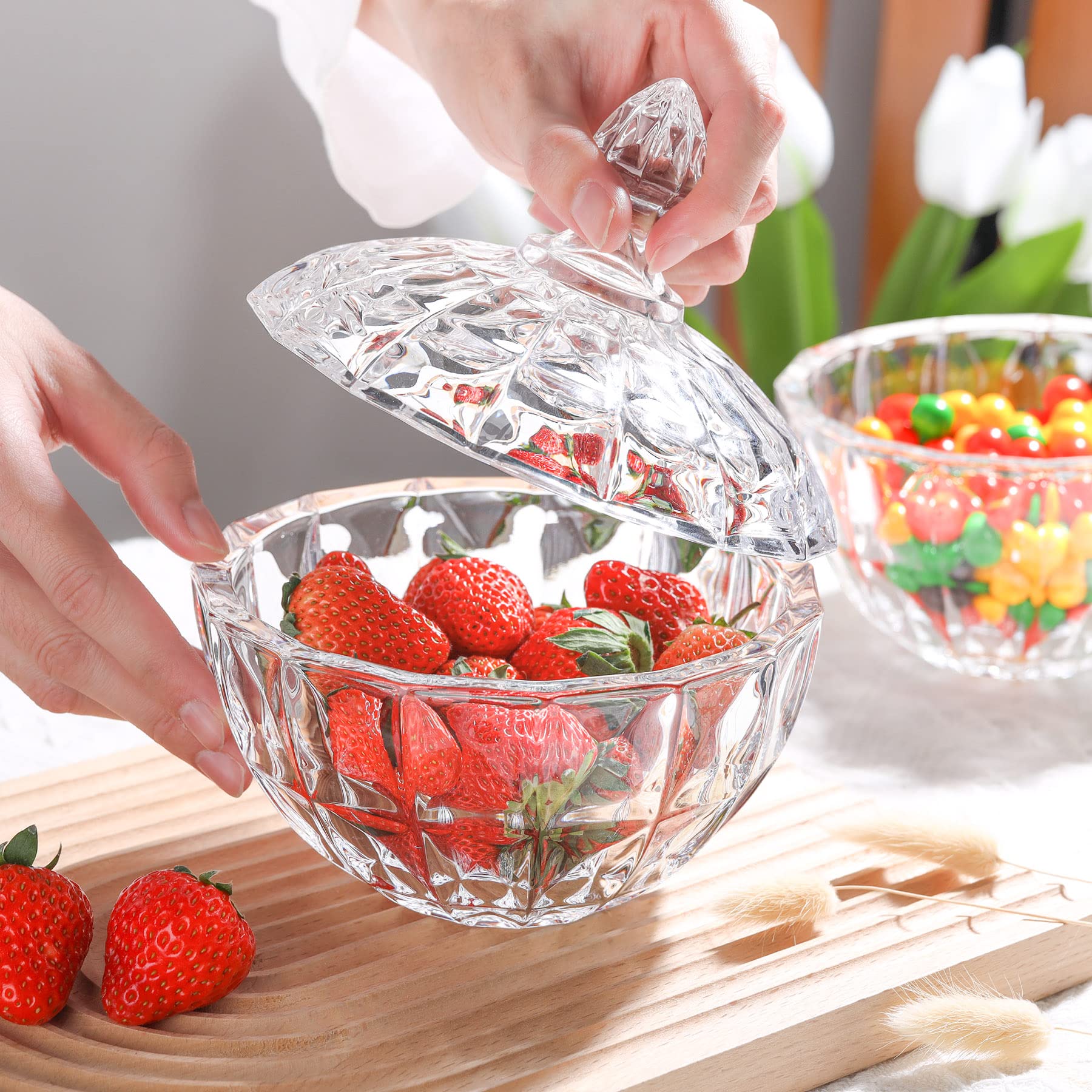 ComSaf Large Glass Candy Dish with Lid - Clear Covered Candy Bowl & Crystal Candy Jar for Home, Kitchen, Office - Decorative Candy Server for Parties, Weddings & Holidays (Set of 1)