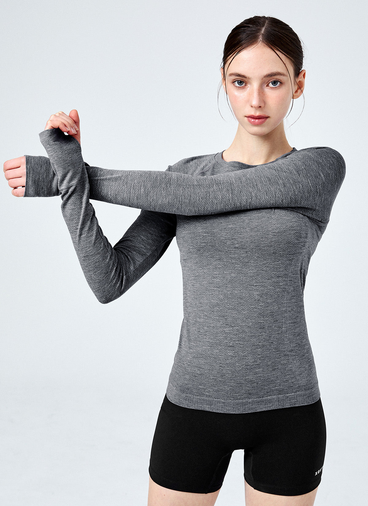 Breathable Mesh Seamless Long Sleeve Shirt with Finger Hole Design - Perfect for Yoga, Workouts & Outdoor Activities