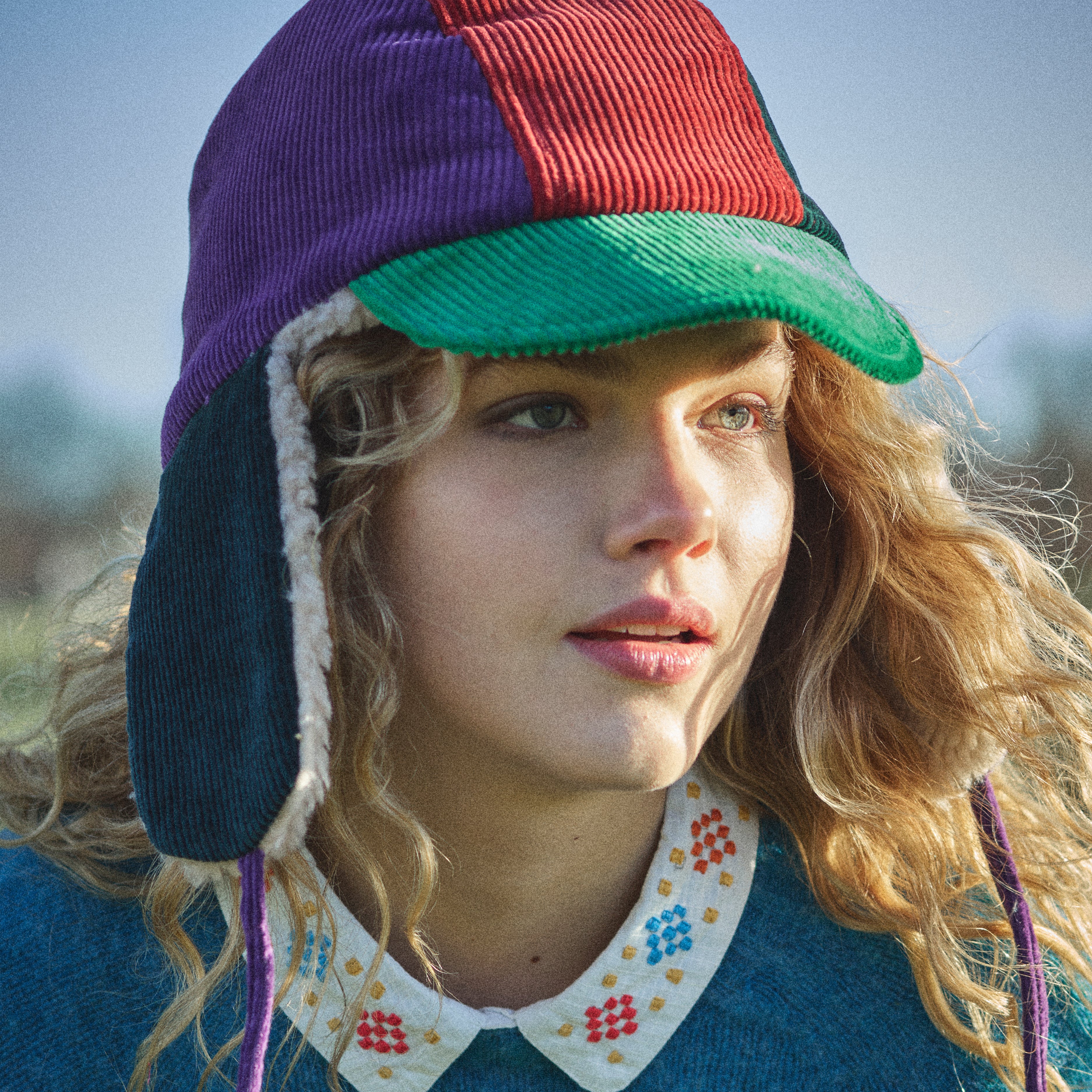 Lowie Colourblock Trapper Hat for Women & Men - Winter Warm Fleece Lined Ear Flap Hat - Outdoor Skiing Snowboarding Hiking Cold Weather Accessories