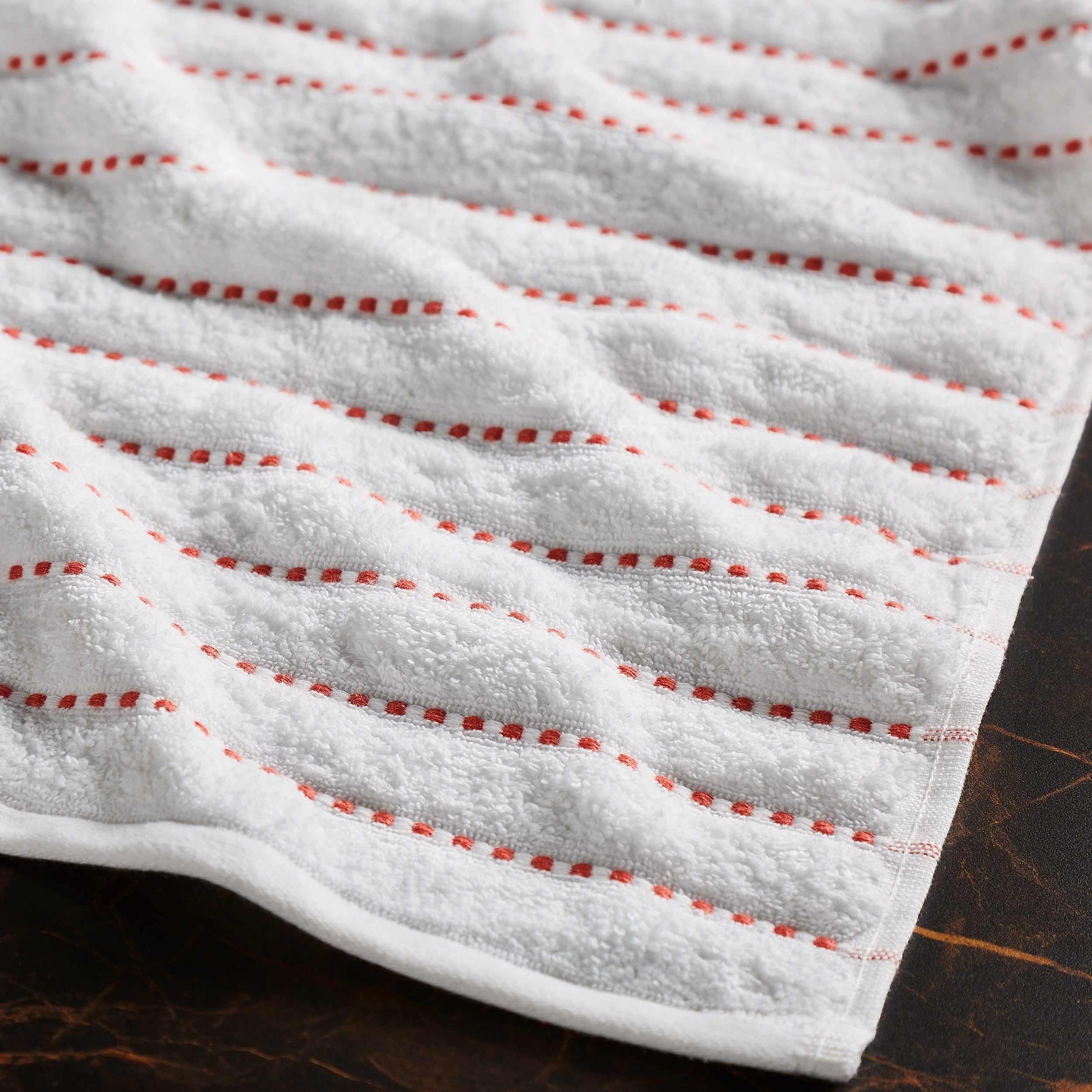 Premium Organic Cotton 8-Piece Bath Towel Set - 650 GSM Ultra Soft & Absorbent for Spa, Gym, and Luxury Bathroom Use