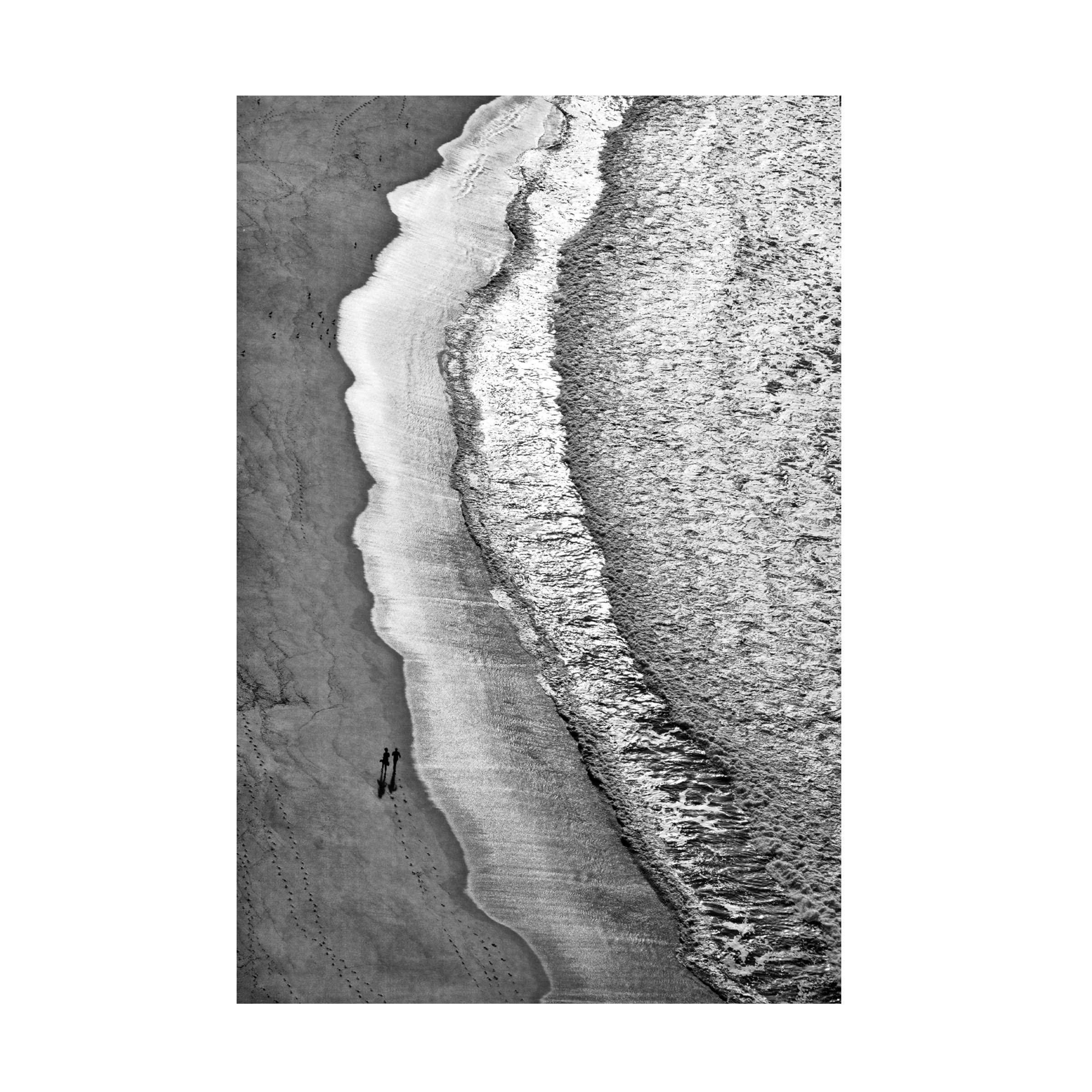 Trademark Fine Art 'Sea Shore' by Carlos Lopes Franco - Stretched Canvas Wall Art for Living Room, Bedroom & Office Decor