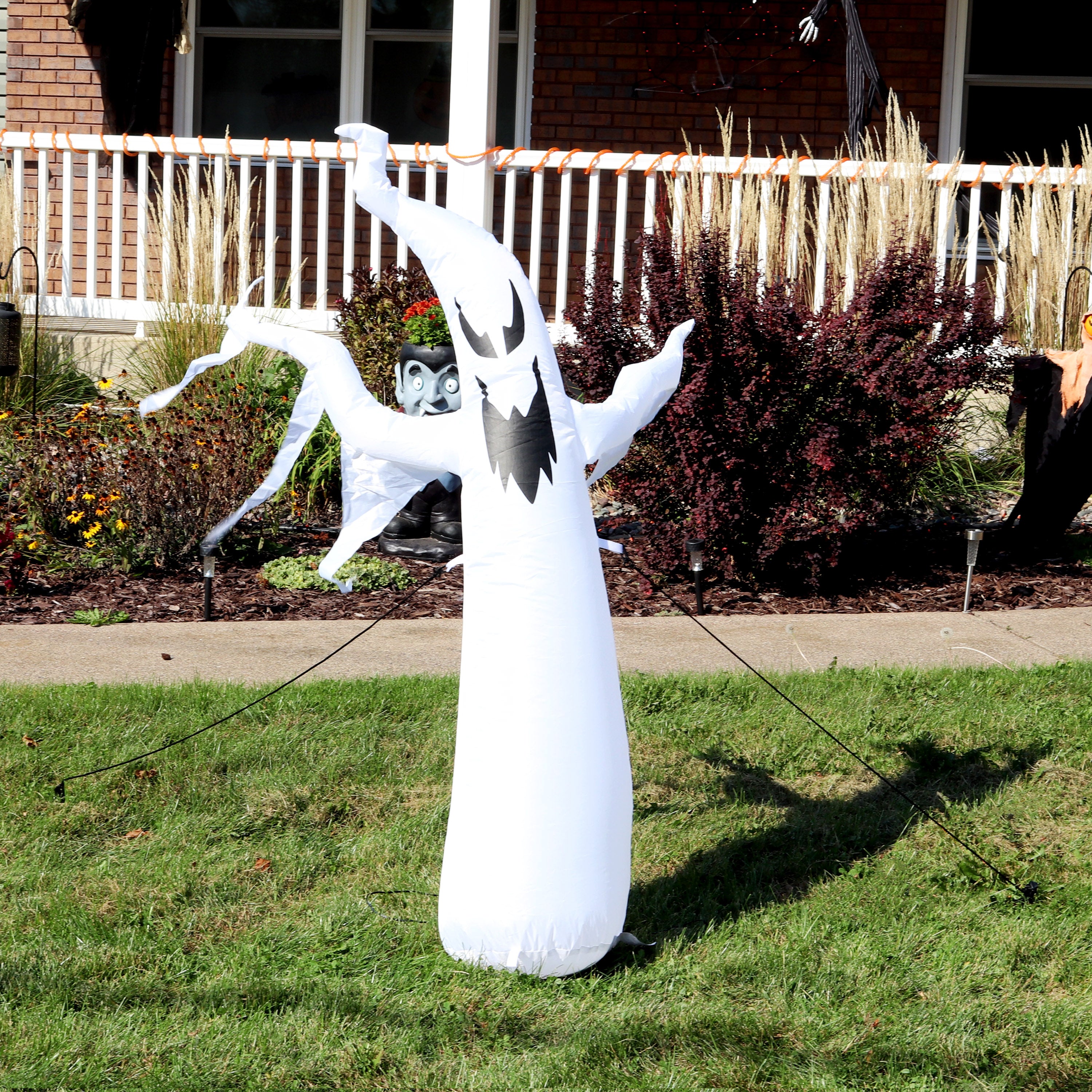 Spooky Glowing Ghost Halloween Inflatable Decoration - 58
