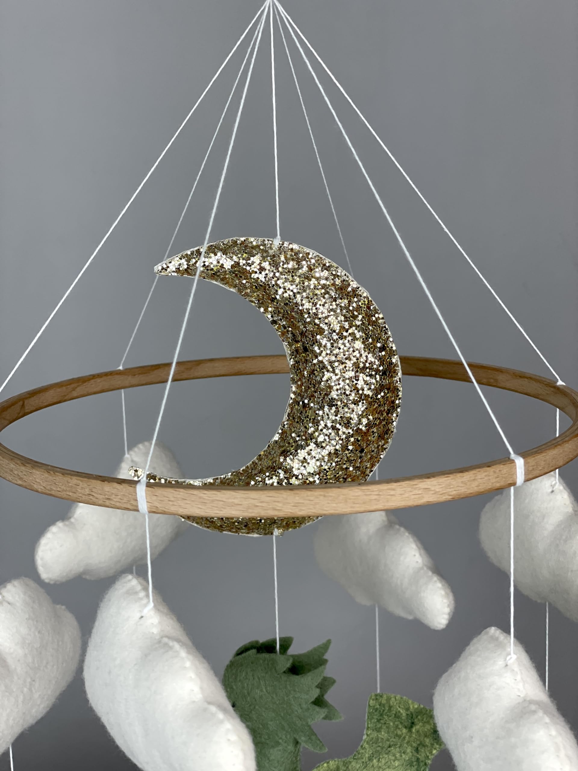 Fantasy Dragon Baby Mobile - Neutral Nursery Crib Decor, Unique Baby Shower Gift for Boys & Girls - Perfect for Themed Nurseries, Newborn Gifts & Fantasy Room Decor