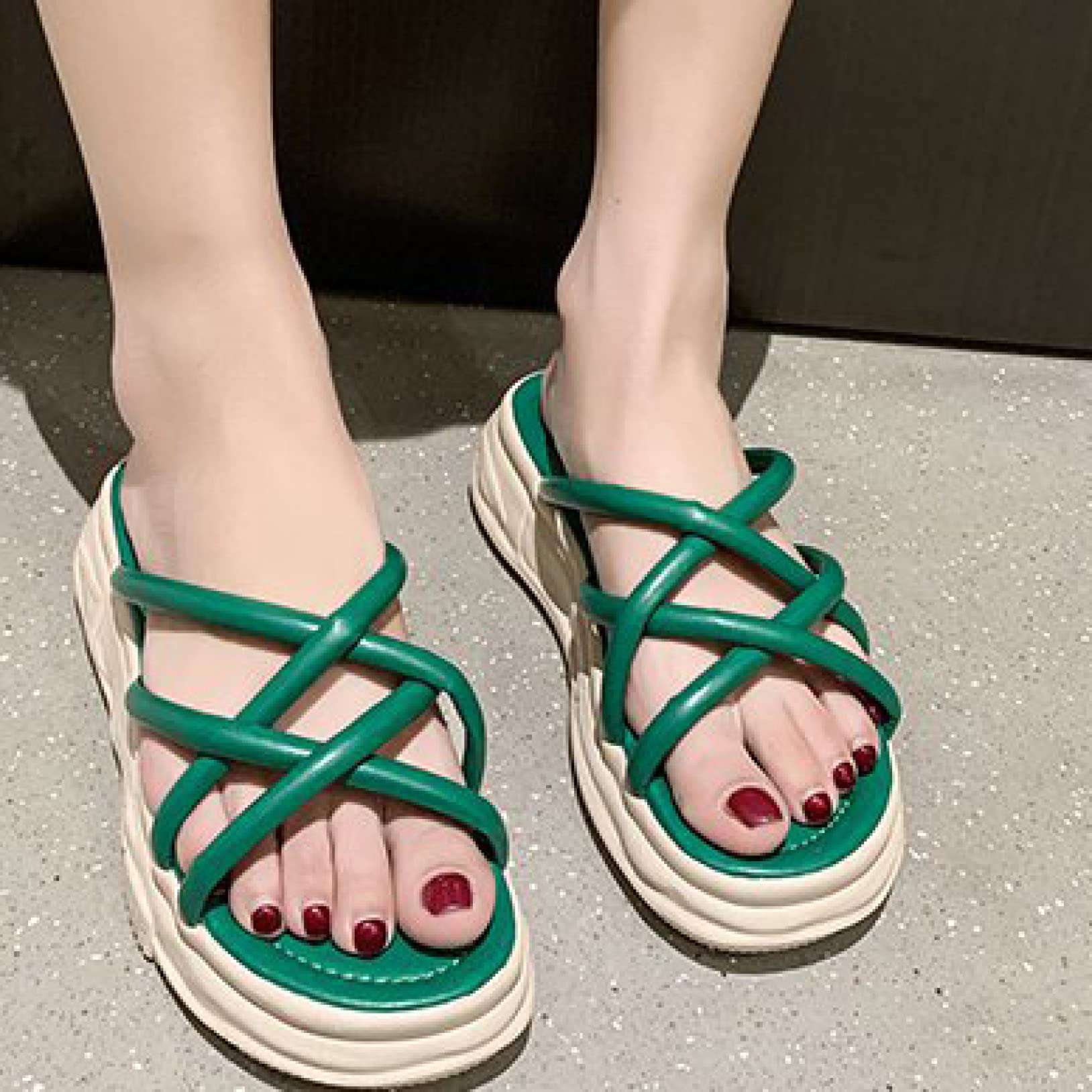 EBRICON Women's Comfortable Cross Platform Slide Sandals - PU Leather Slip-On Open Toe Summer Beach Slippers for Walking, Travel & Vacation