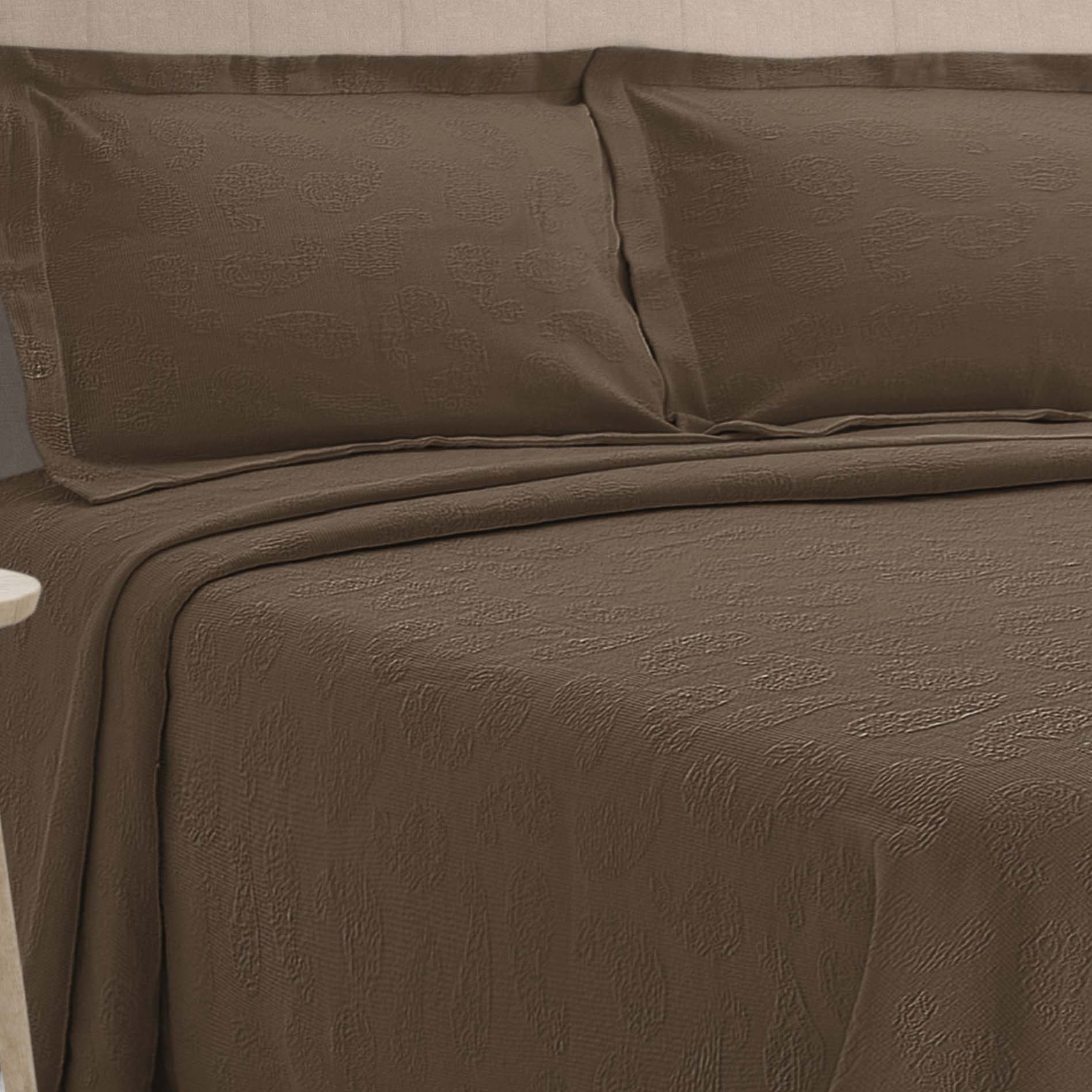 Jacquard Matelassé Paisley Floral Cotton Bedspread Set - Queen Size Luxury Bedding for Master Bedroom & Guest Room Decor