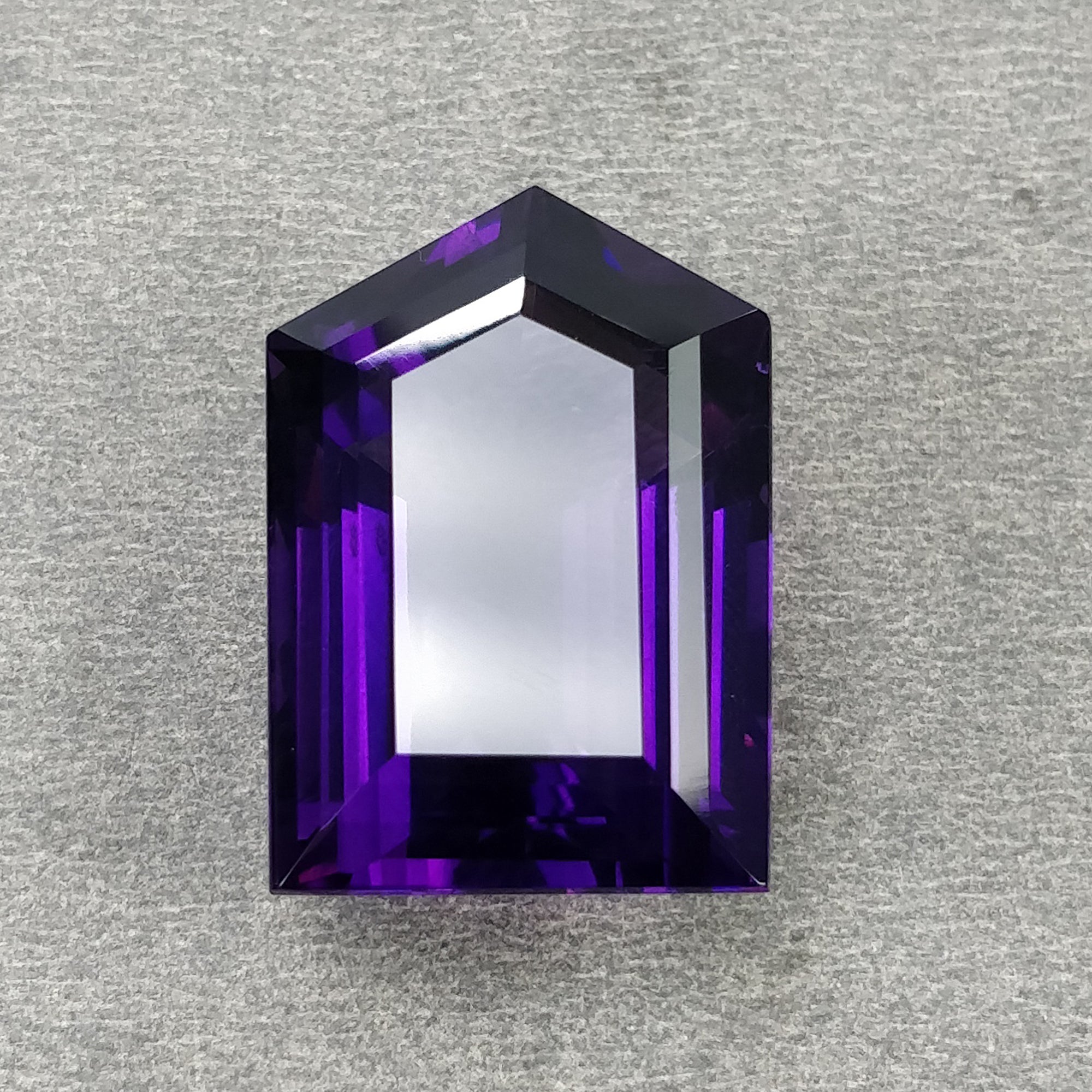 Natural Untreated Amethyst Gemstone 41.80cts - Normal Cut Quartz Crystal 26x18mm Uneven Shape for Jewelry Making, Healing Crystals & Spiritual Decor