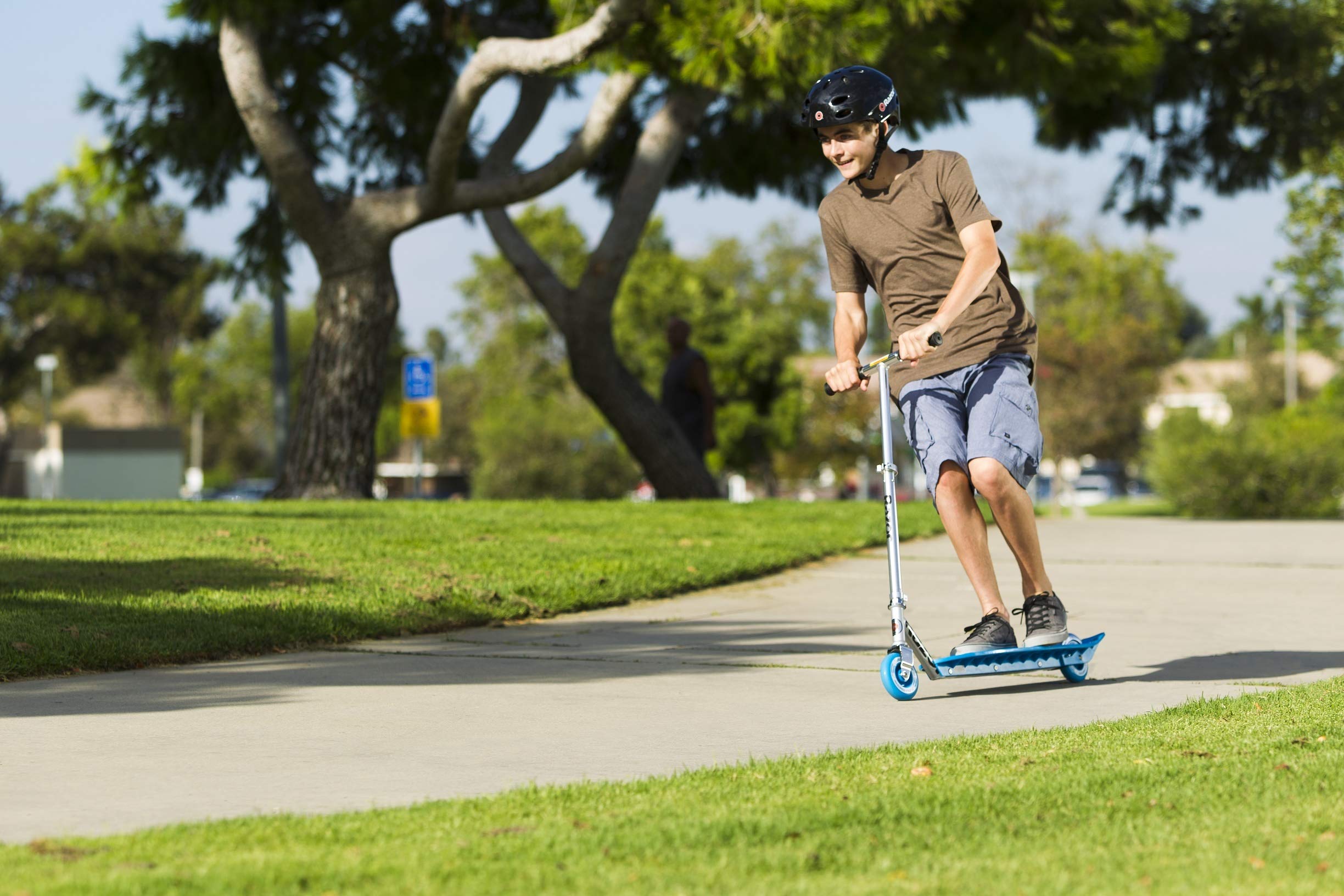 California Longboard Scooter - Lightweight & Durable Razor Scooter for Kids & Adults - Perfect for Commuting, Cruising & Outdoor Fun