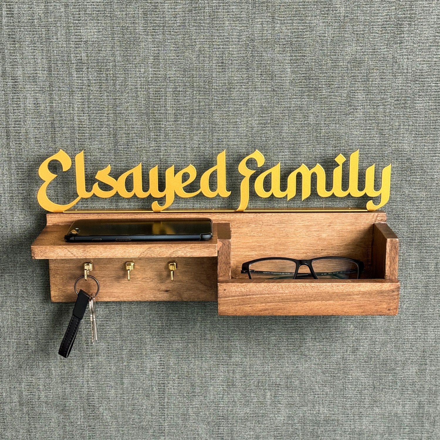 Personalized Islamic Wooden Key Holder - Custom Family Name Wall Art for Home Decor | Perfect for Entryway, Living Room & Gift Giving
