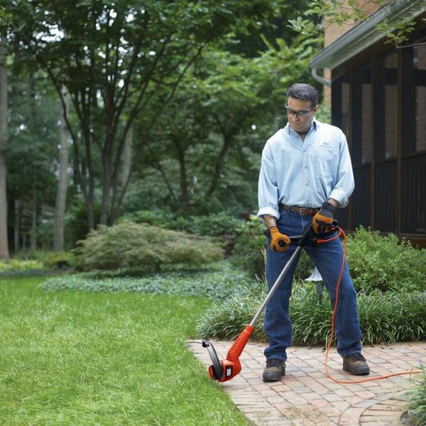 BLACK + DECKER ST7700 13-Inch 2-in-1 Corded Electric Grass Trimmer and Lawn Edger, 4.4 Amp Powerful Motor - Perfect for Yard Maintenance, Lawn Care, and Landscape Trimming