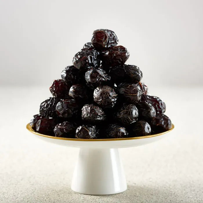 Premium Ajwa Al Madina Dates - 100% Natural Saudi Arabian Dates - Perfect for Ramadan, Healthy Snacking & Gift Giving