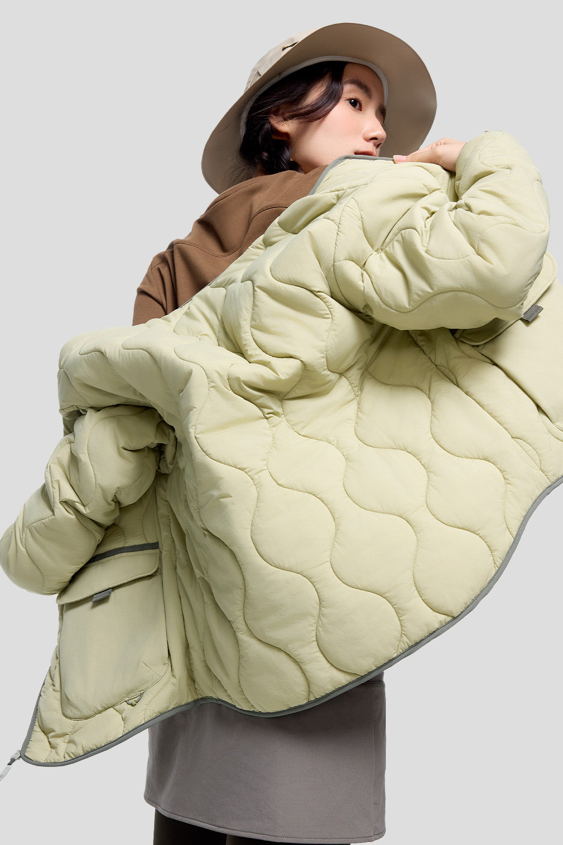 WarmCrew Women's Midweight Fleece Jacket - Lightweight Insulated Winter Coat for Hiking, Camping & Outdoor Activities