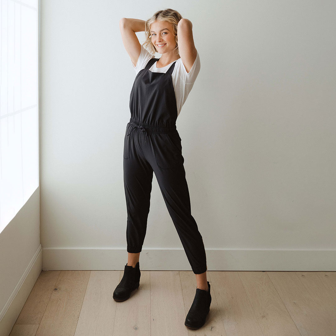 Black Classic Overalls Jumpsuit for Women & Men - Durable Denim Workwear Coveralls - Perfect for Farming, Construction & DIY Projects