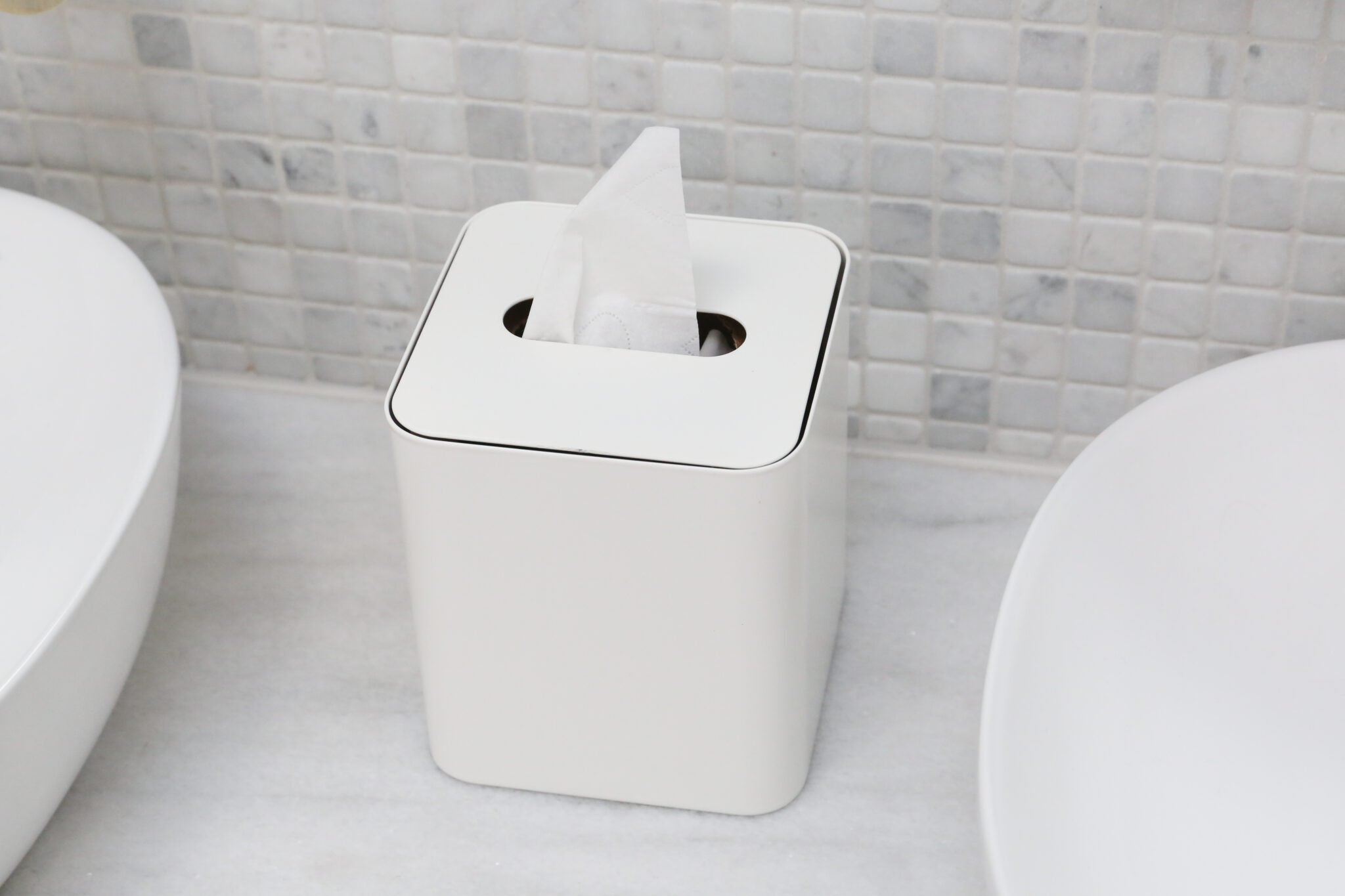 Square Tissue Box with Metal Lid - White & White | Modern Home Decor for Living Room, Bathroom & Office | Stylish & Functional Tissue Holder