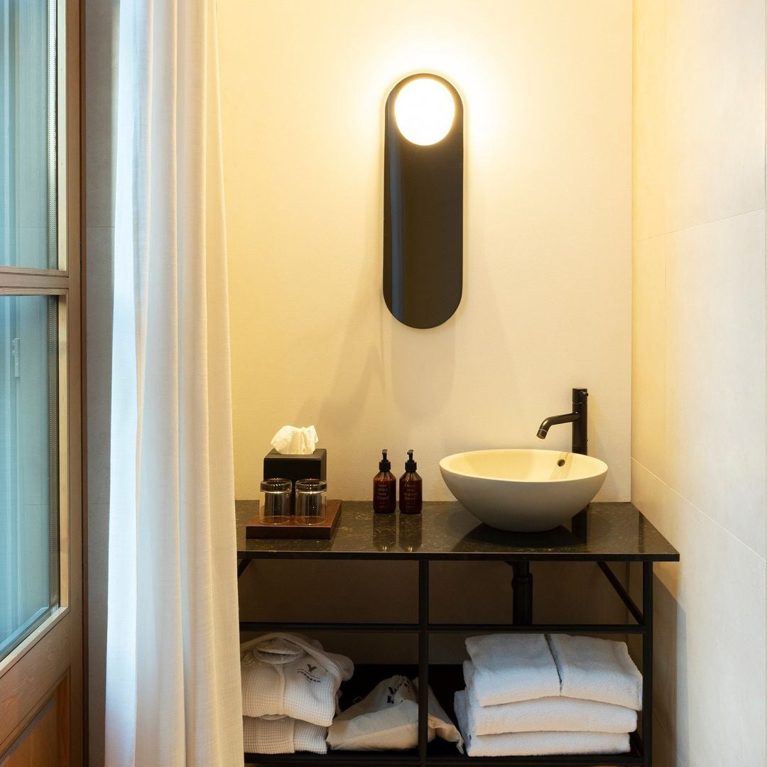 Circ 3702 Modern Wall Lamp - Sleek LED Sconce Light for Bedroom, Living Room & Hallway - Energy Efficient Indoor Lighting Fixture