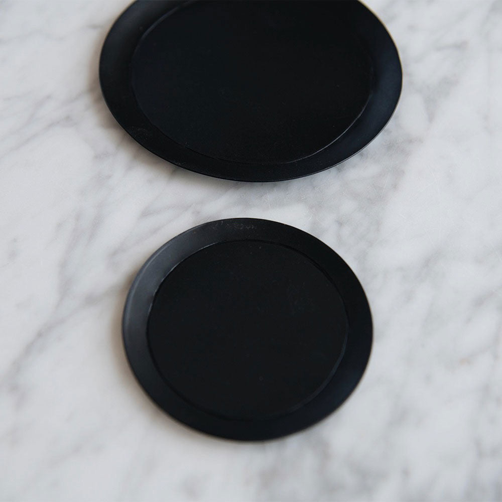 Round Iron Serving Tray - Rustic Metal Tray for Coffee, Tea, or Breakfast in Bed - Perfect for Home Decor, Dining, and Entertaining